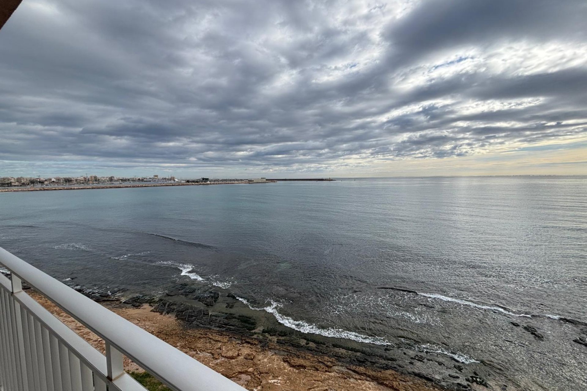 Wiederverkauf - Wohnung -
Torrevieja - Playa De Los Naufragos