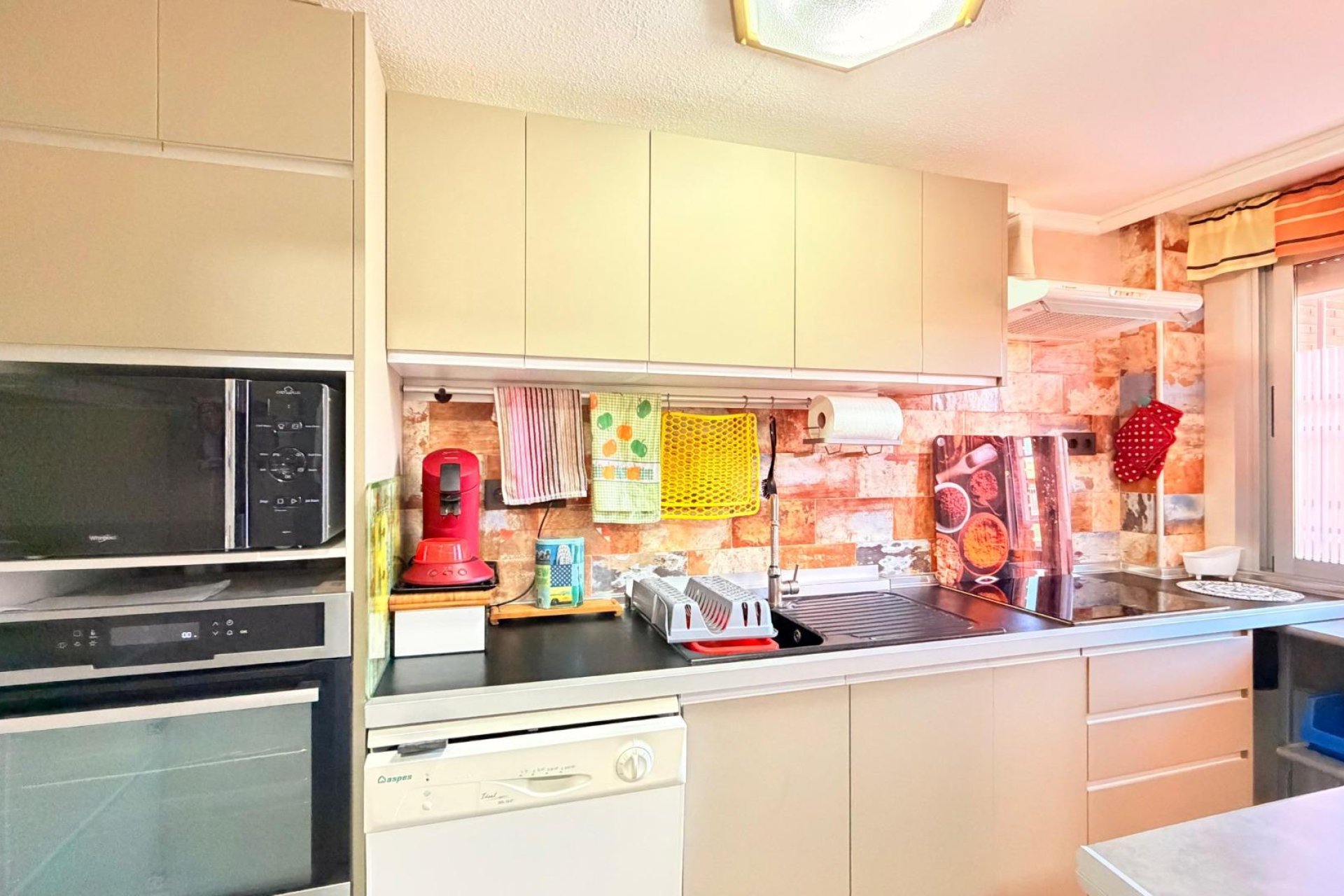 Wiederverkauf - Wohnung -
Torrevieja - Playa De Los Naufragos