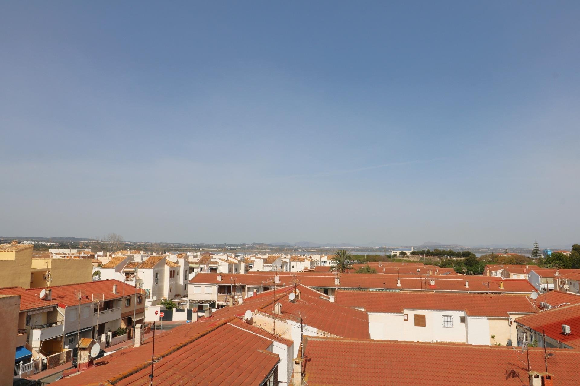 Wiederverkauf - Wohnung -
Torrevieja - Playa De Los Naufragos