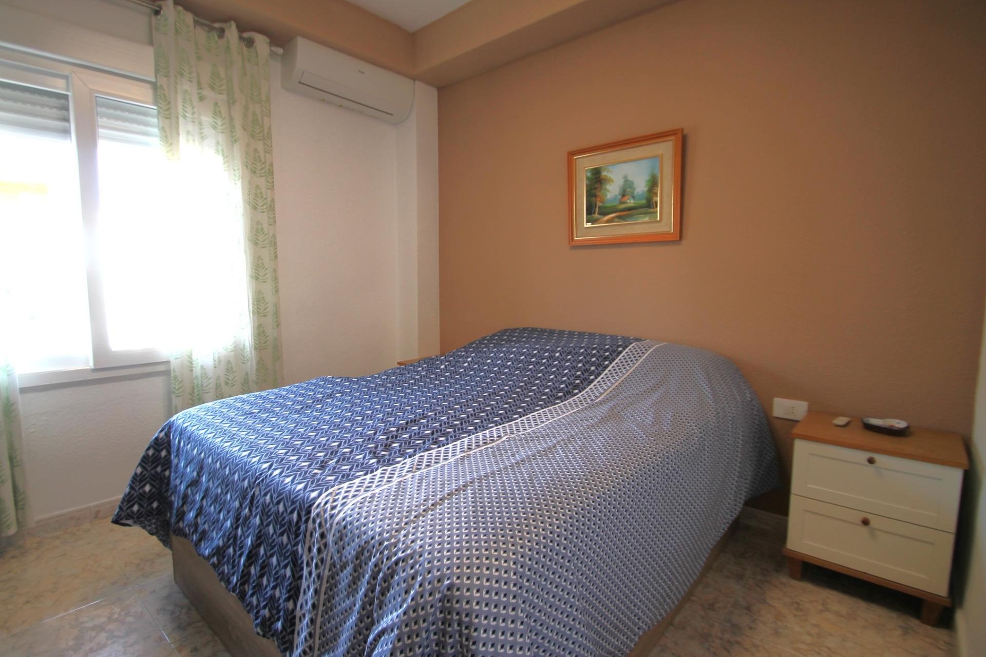 Wiederverkauf - Wohnung -
Torrevieja - Playa De Los Naufragos