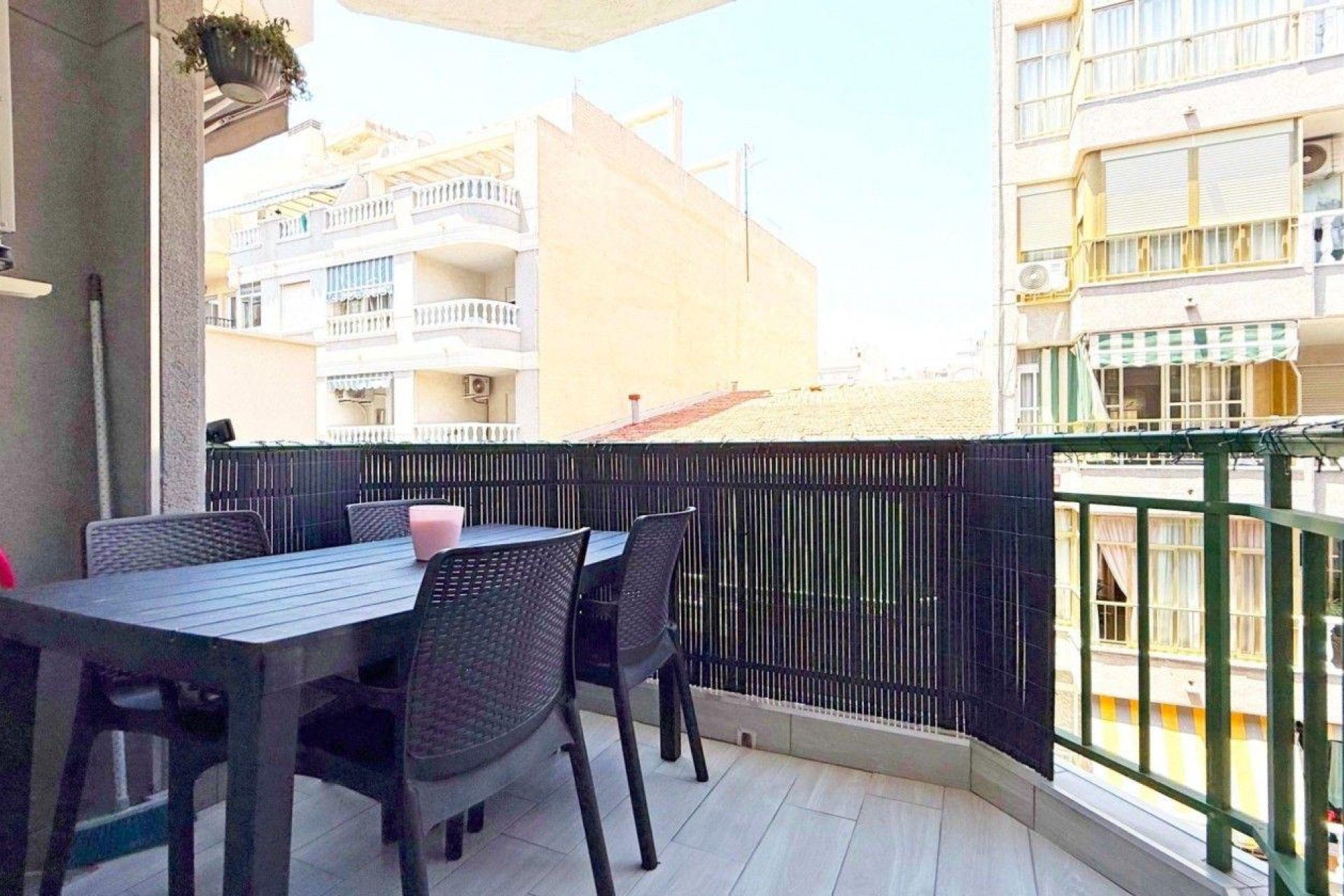 Wiederverkauf - Wohnung -
Torrevieja - Playa del Cura