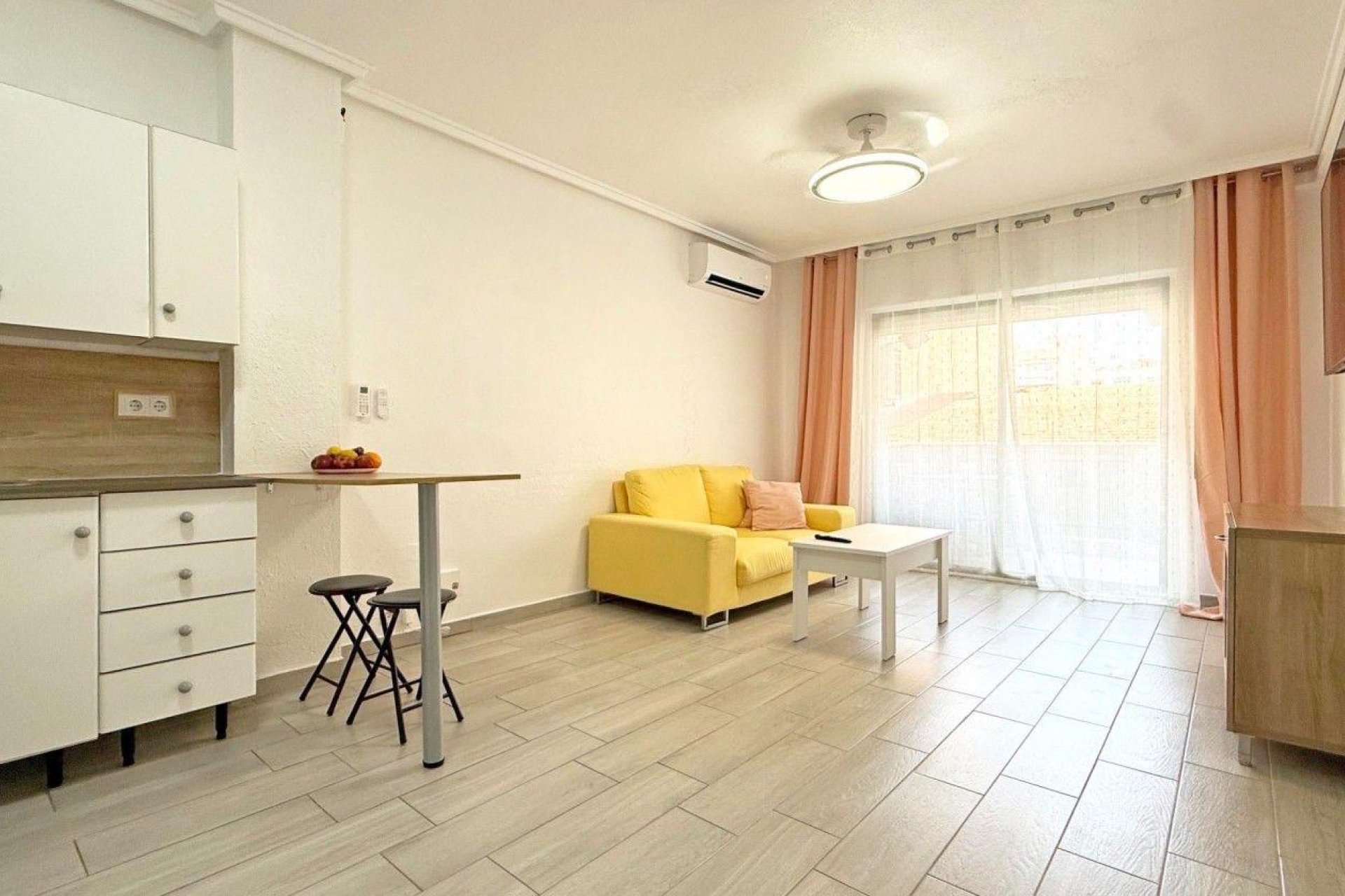 Wiederverkauf - Wohnung -
Torrevieja - Playa del Cura