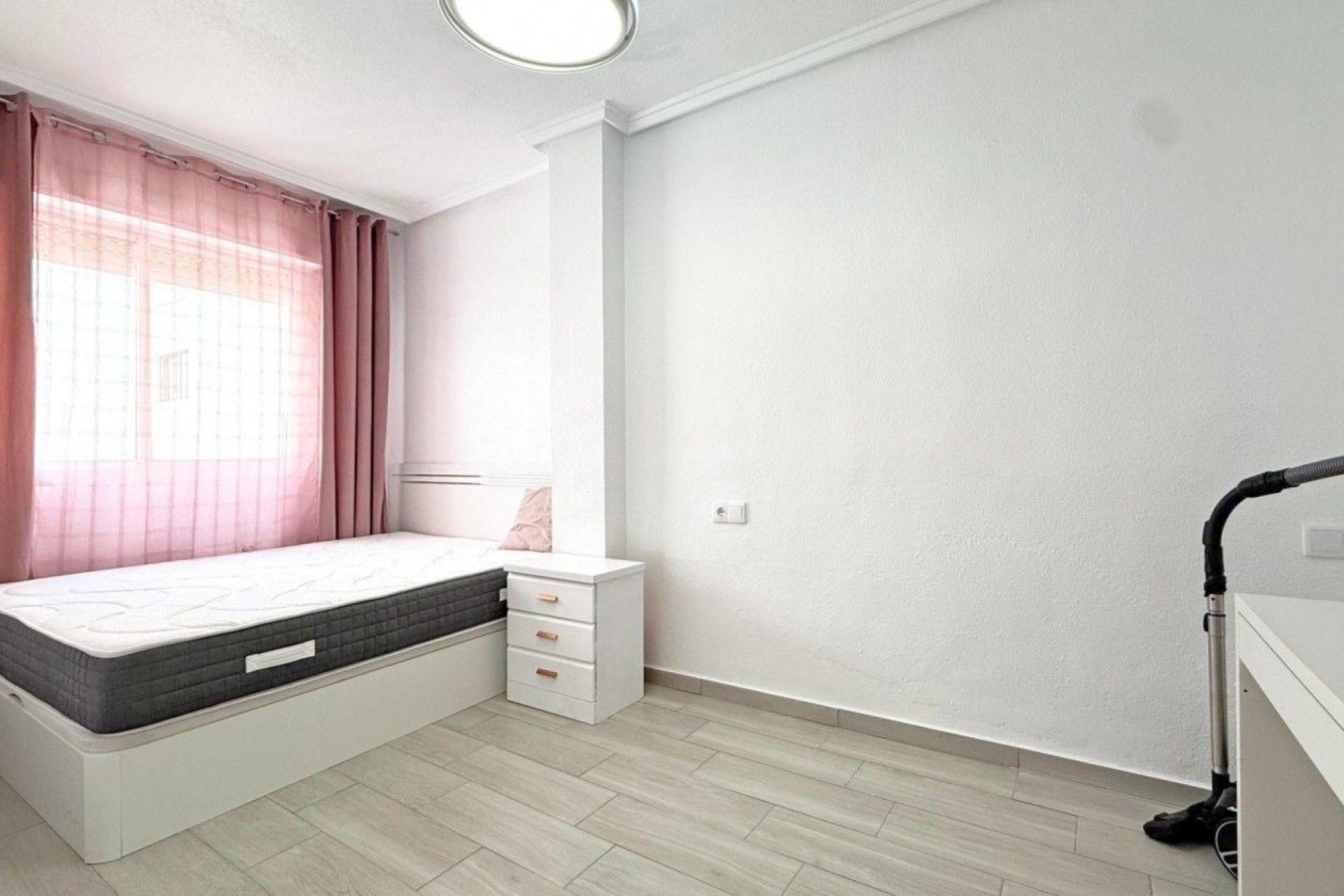 Wiederverkauf - Wohnung -
Torrevieja - Playa del Cura