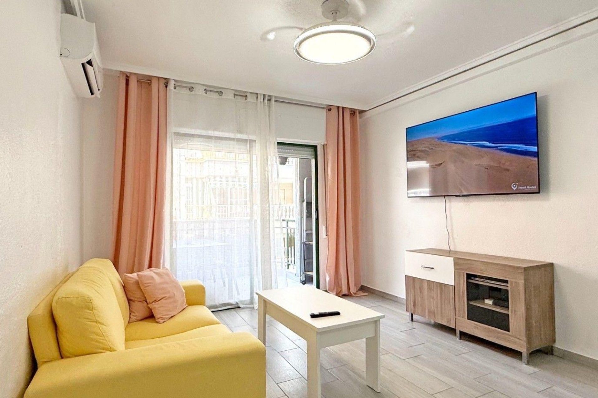 Wiederverkauf - Wohnung -
Torrevieja - Playa del Cura