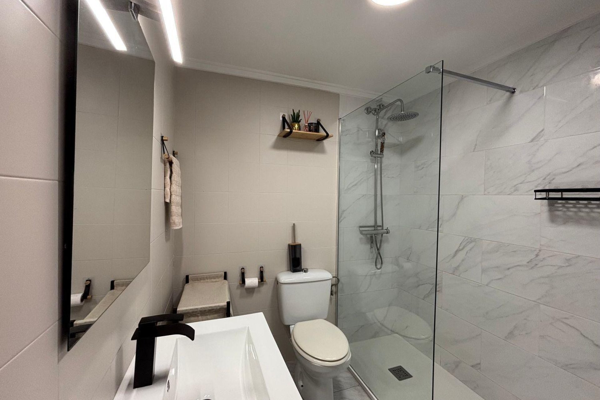 Wiederverkauf - Wohnung -
Torrevieja - Playa del Cura