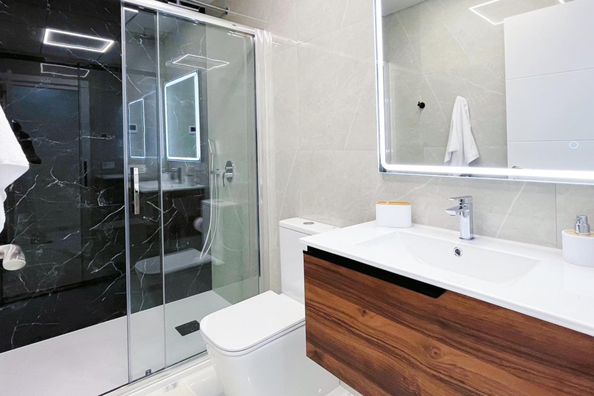 Wiederverkauf - Wohnung -
Torrevieja - Playa del Cura