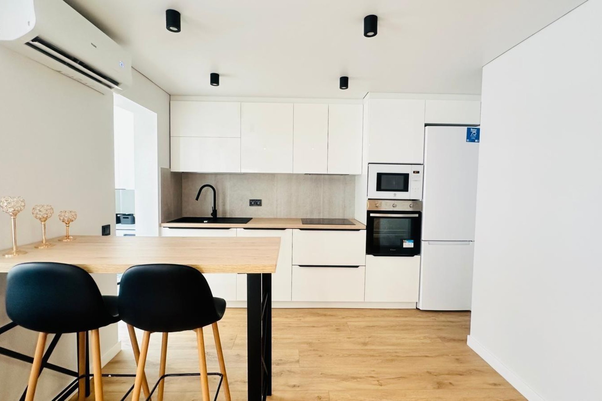 Wiederverkauf - Wohnung -
Torrevieja - Playa del Cura