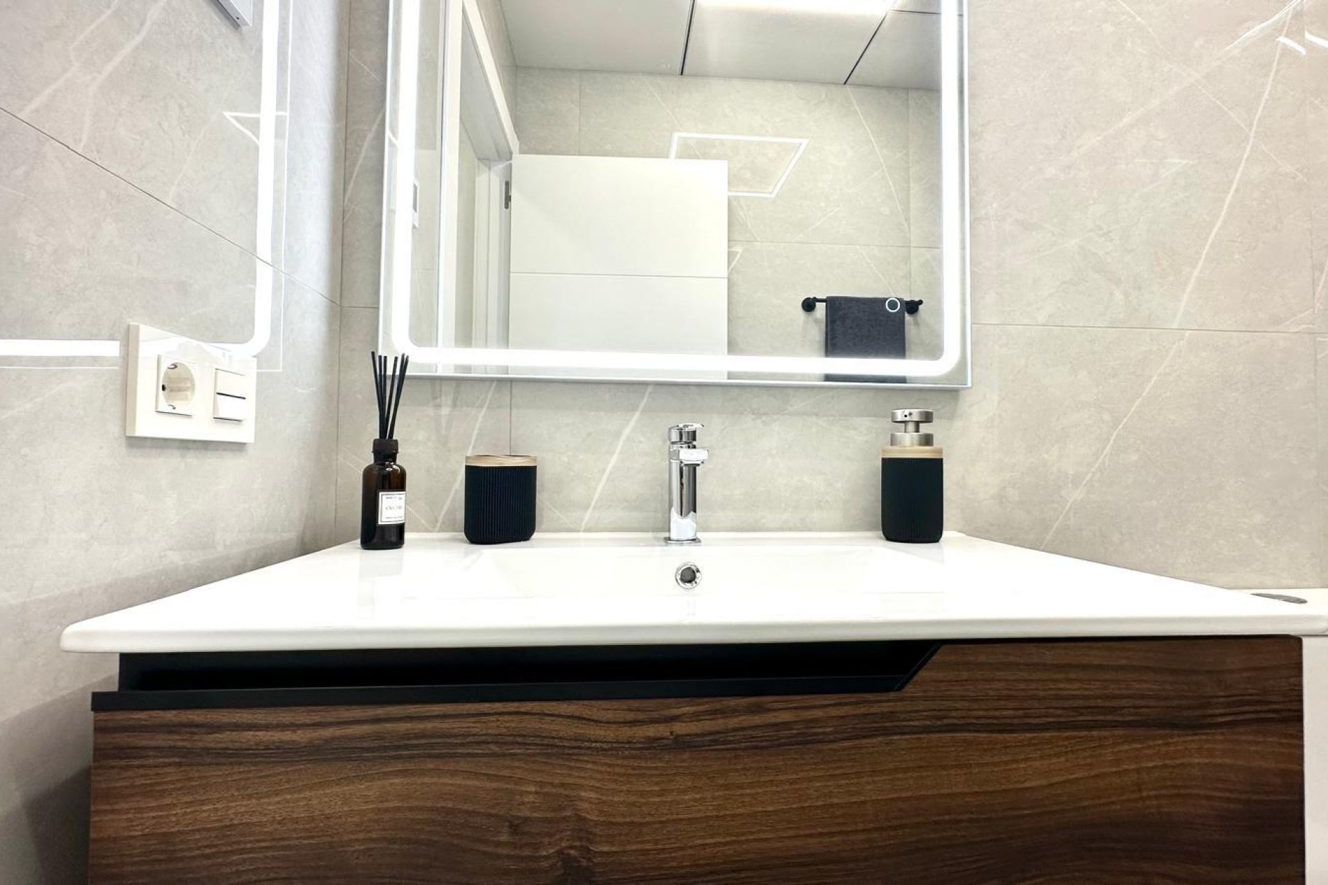 Wiederverkauf - Wohnung -
Torrevieja - Playa del Cura