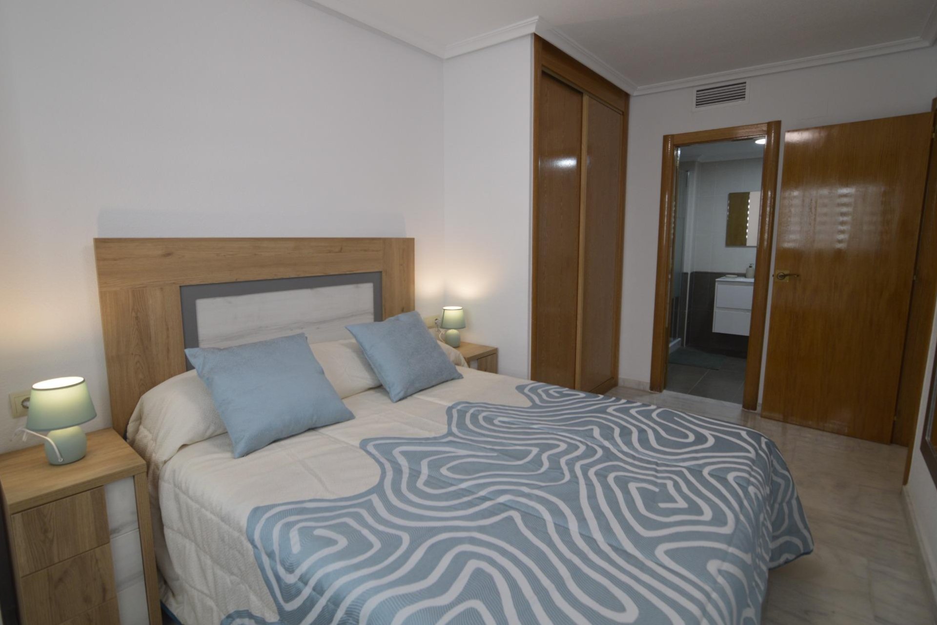 Wiederverkauf - Wohnung -
Torrevieja - Playa del Cura