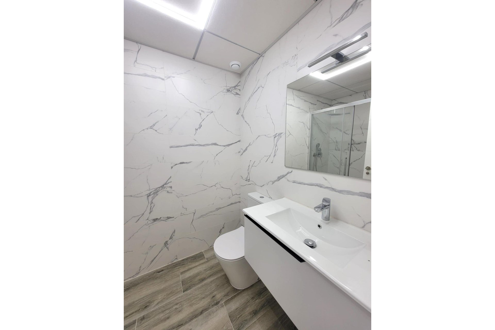 Wiederverkauf - Wohnung -
Torrevieja - Playa del Cura