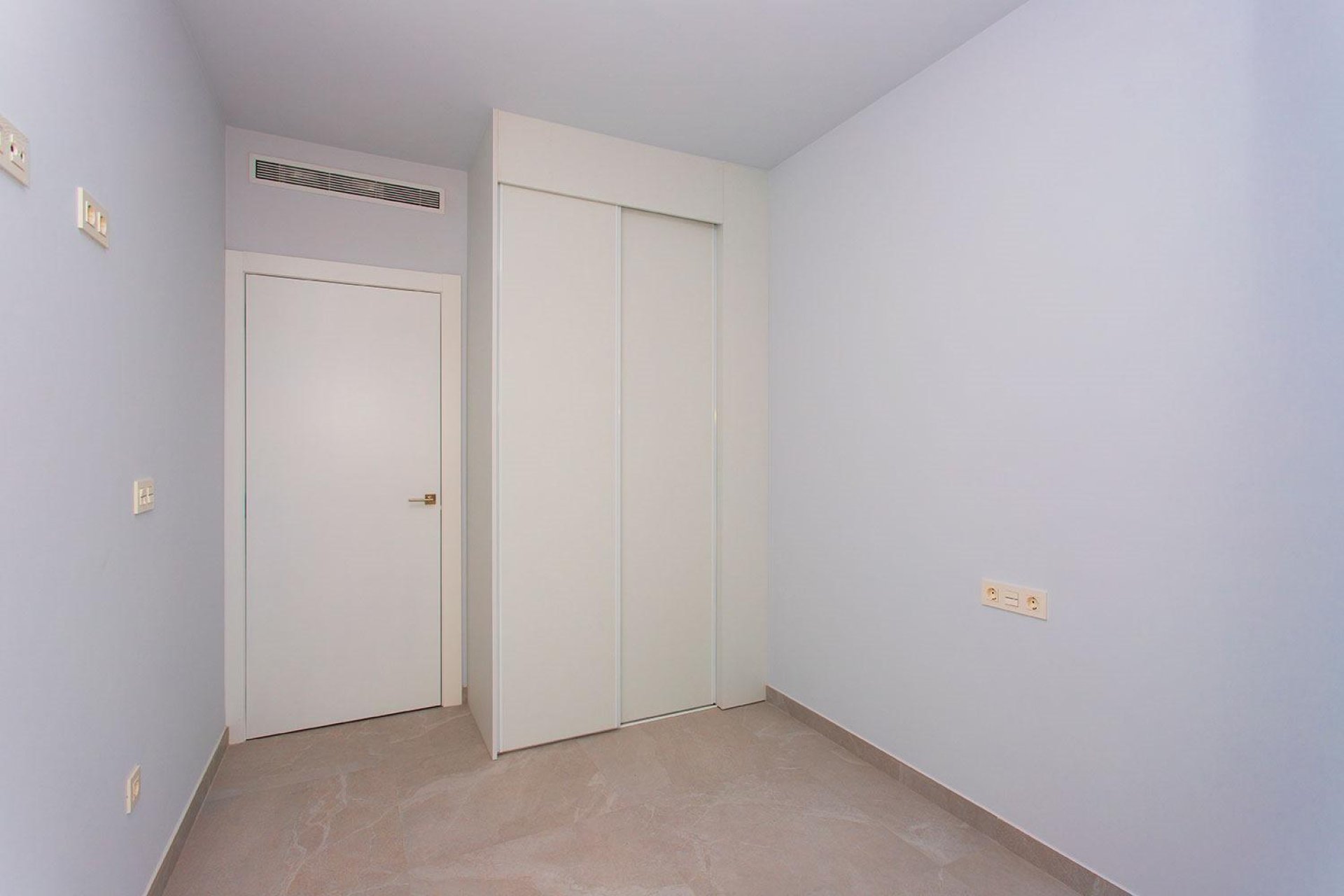 Wiederverkauf - Wohnung -
Torrevieja - Playa del Cura
