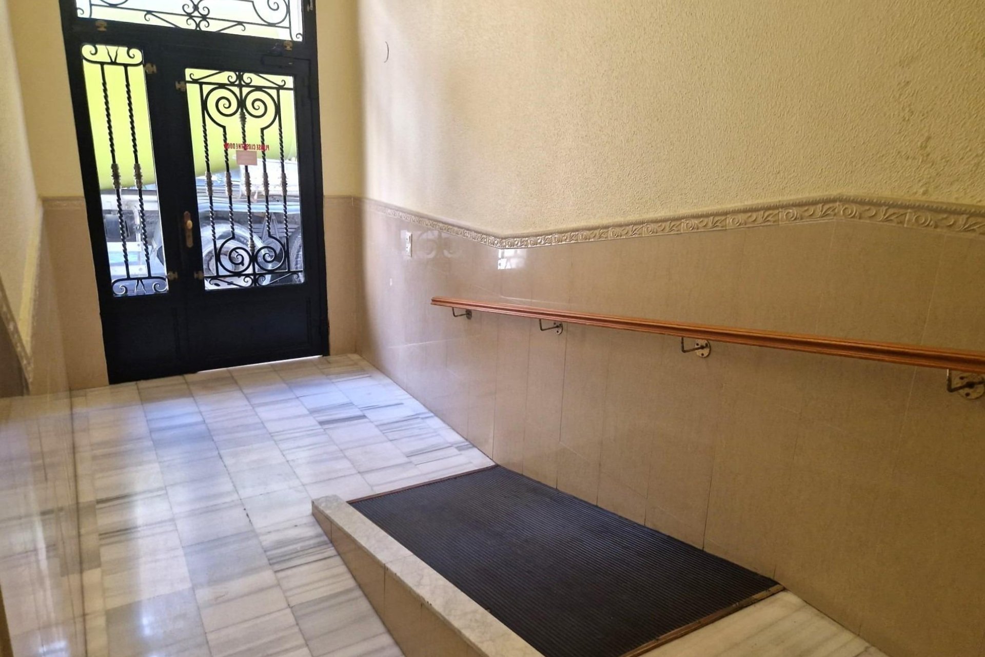 Wiederverkauf - Wohnung -
Torrevieja - Playa del Cura