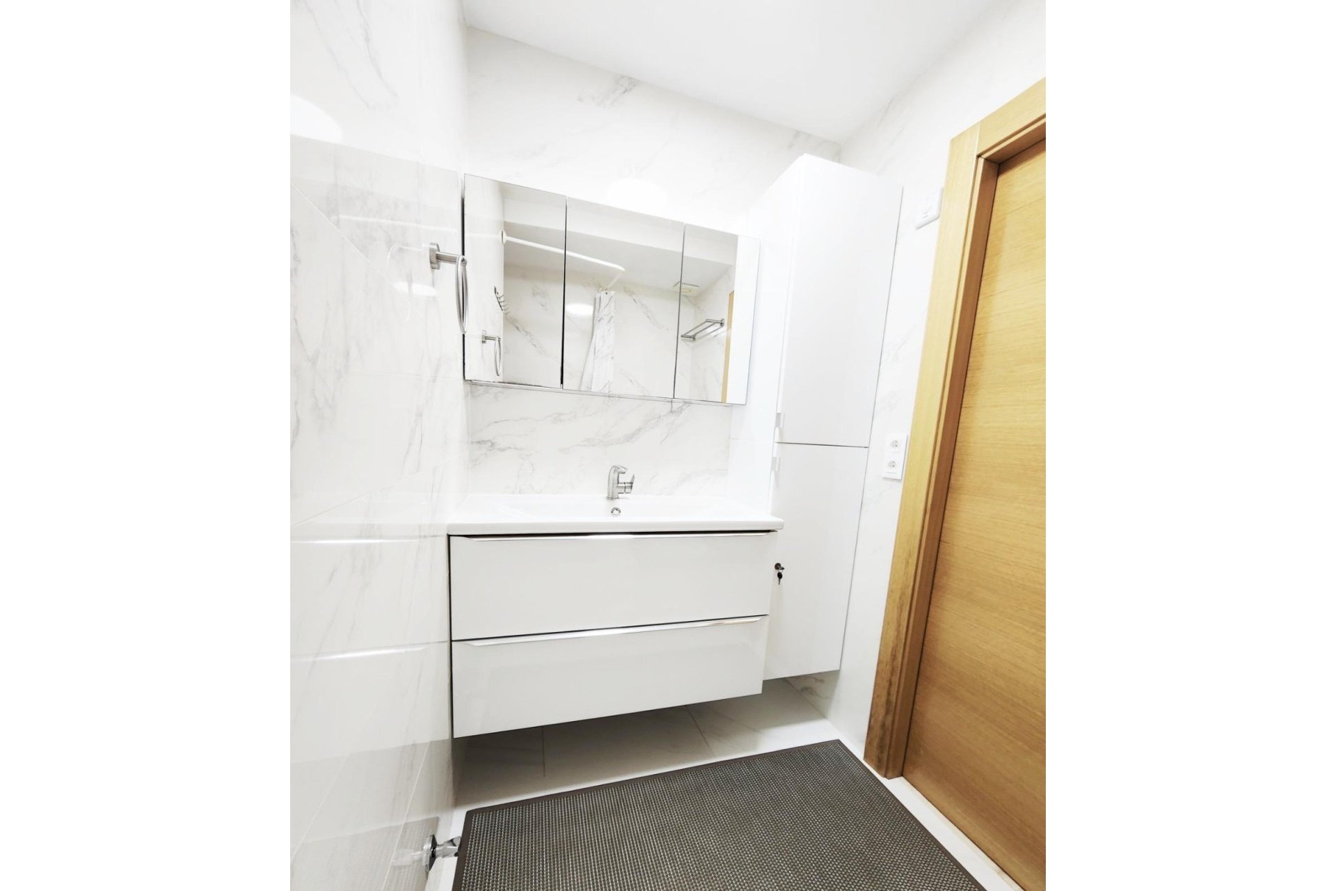 Wiederverkauf - Wohnung -
Torrevieja - Playa del Cura