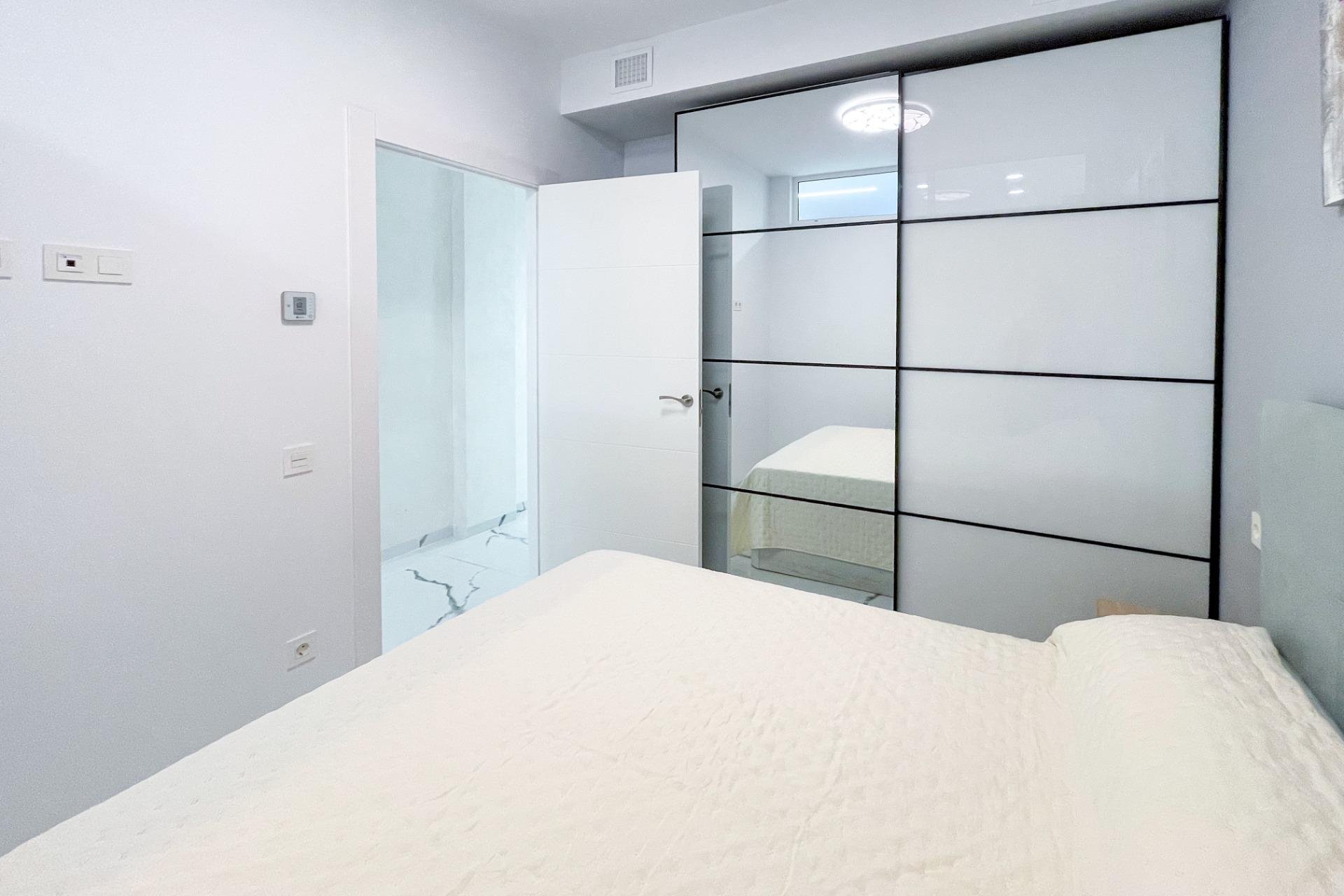 Wiederverkauf - Wohnung -
Torrevieja - Playa del Cura