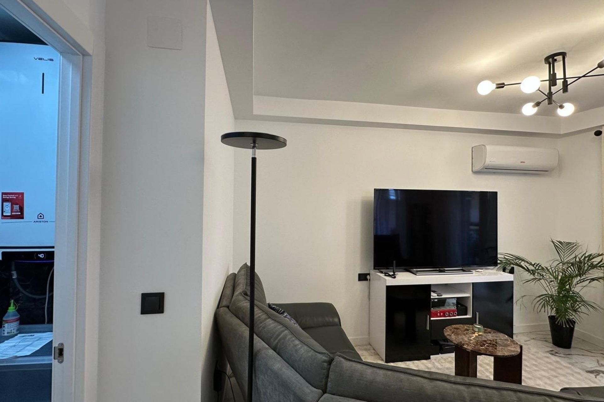 Wiederverkauf - Wohnung -
Torrevieja - Playa del Cura