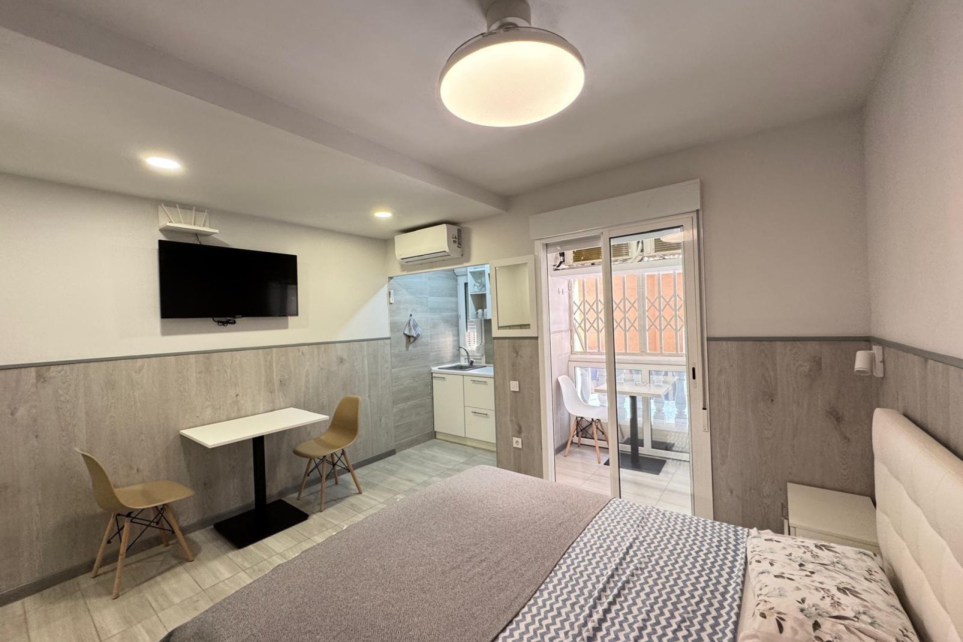 Wiederverkauf - Wohnung -
Torrevieja - Playa del Cura