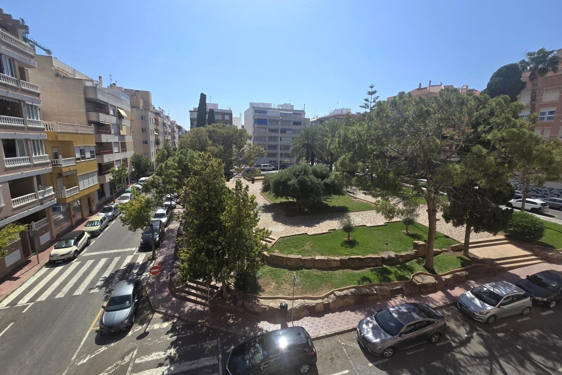 Wiederverkauf - Wohnung -
Torrevieja - Playa del Cura