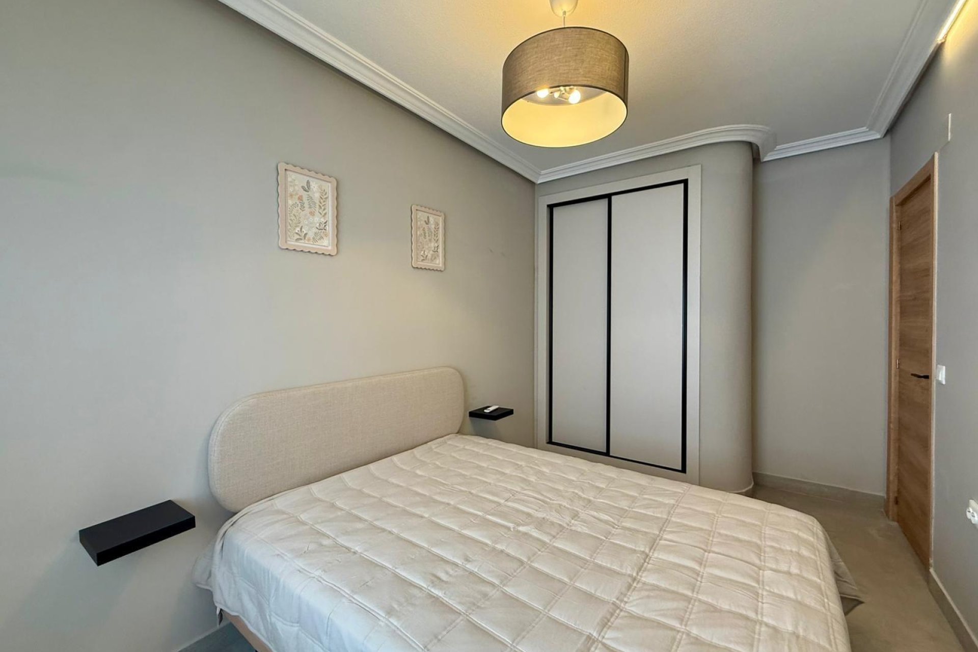 Wiederverkauf - Wohnung -
Torrevieja - Playa del Cura