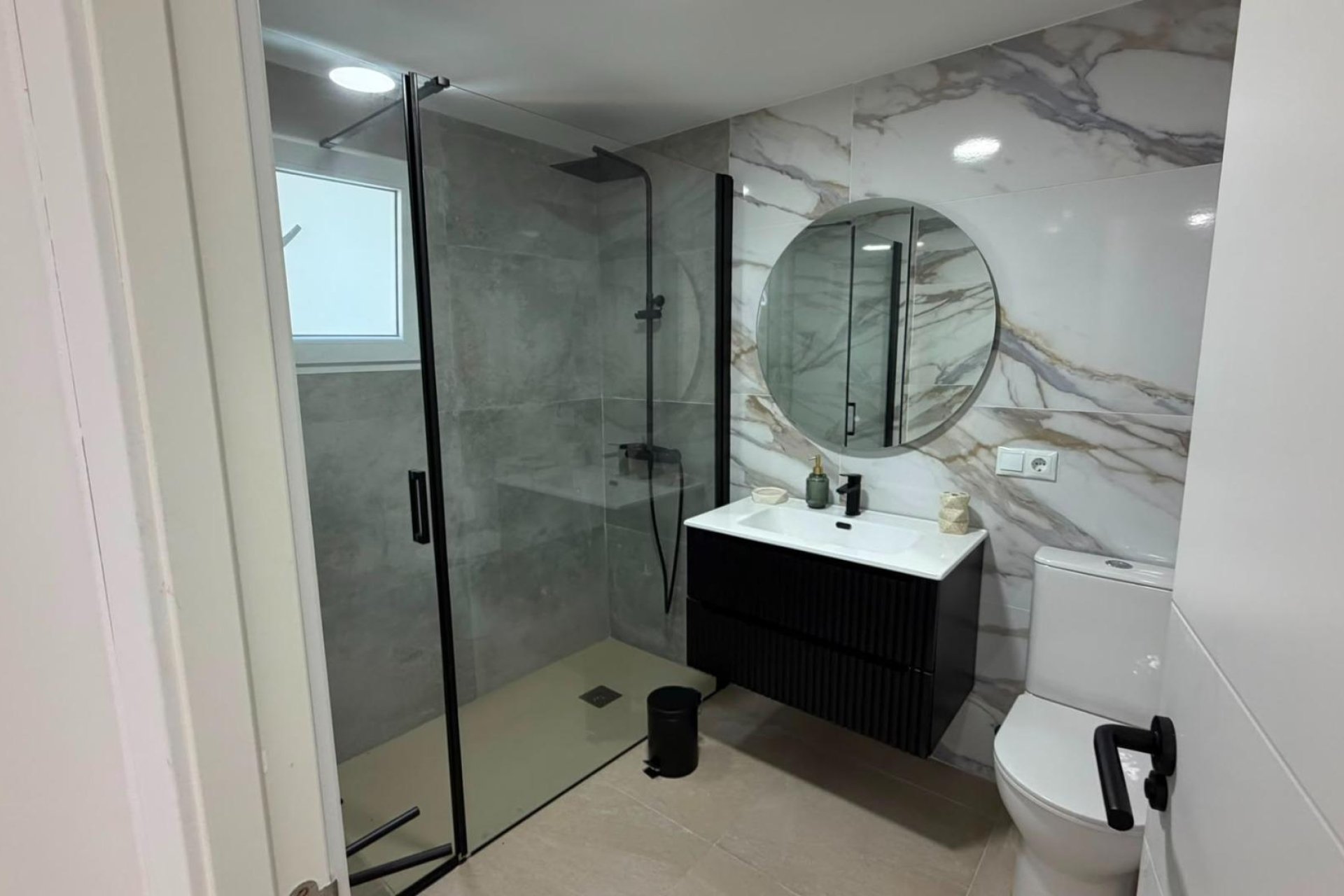 Wiederverkauf - Wohnung -
Torrevieja - Playa del Cura