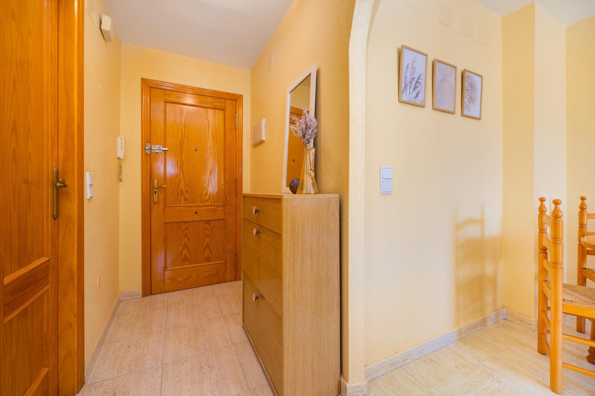 Wiederverkauf - Wohnung -
Torrevieja - Playa del Cura