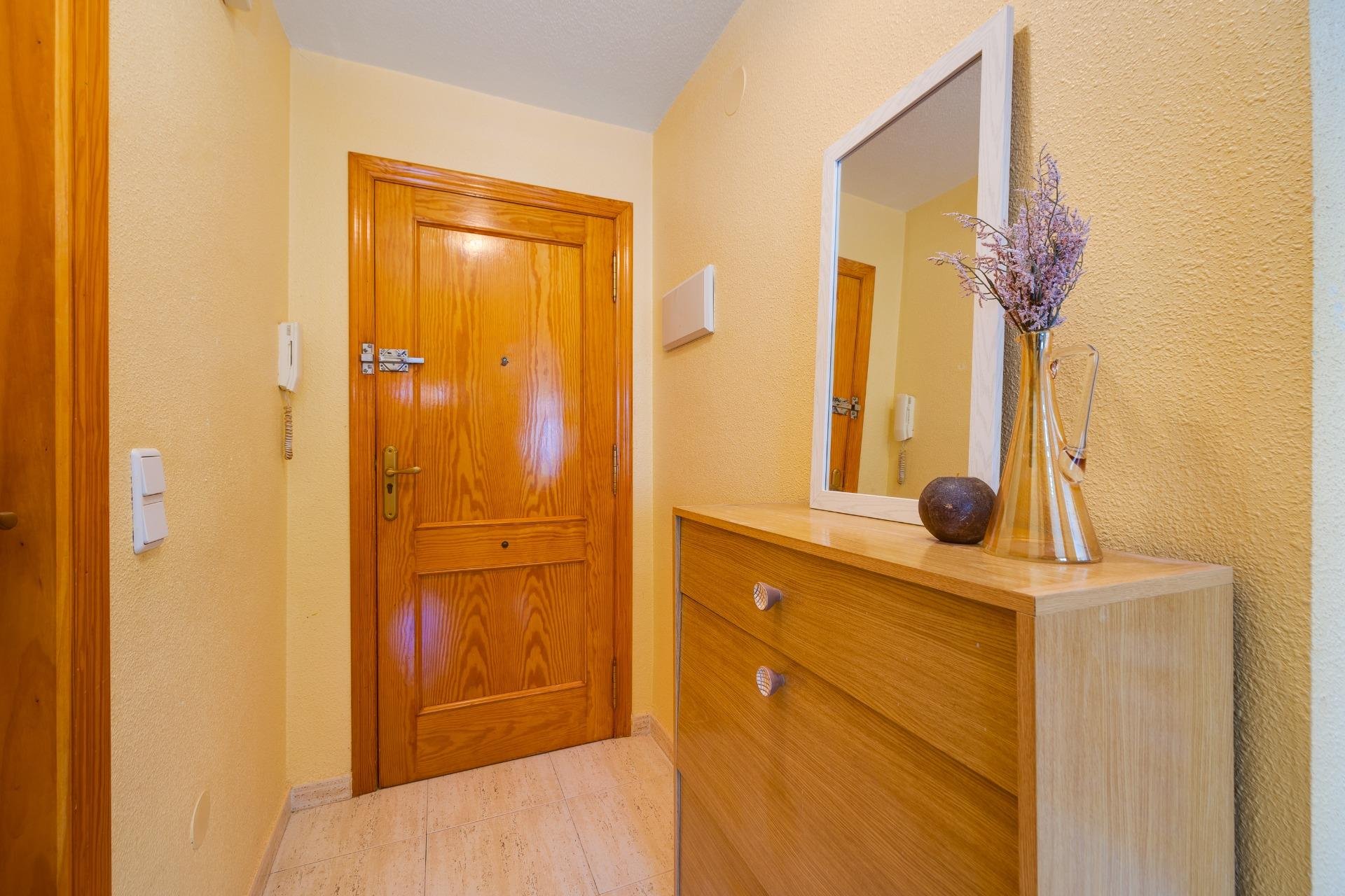 Wiederverkauf - Wohnung -
Torrevieja - Playa del Cura