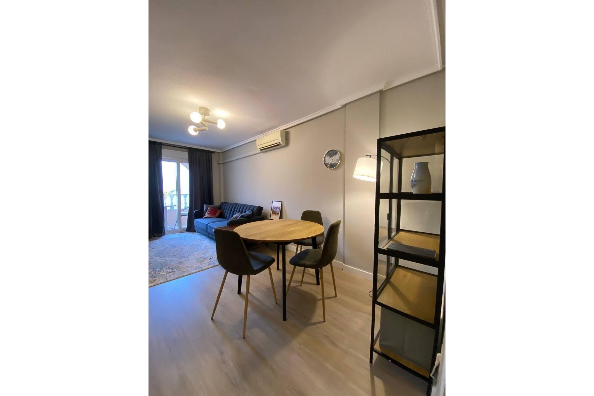 Wiederverkauf - Wohnung -
Torrevieja - Playa del Cura