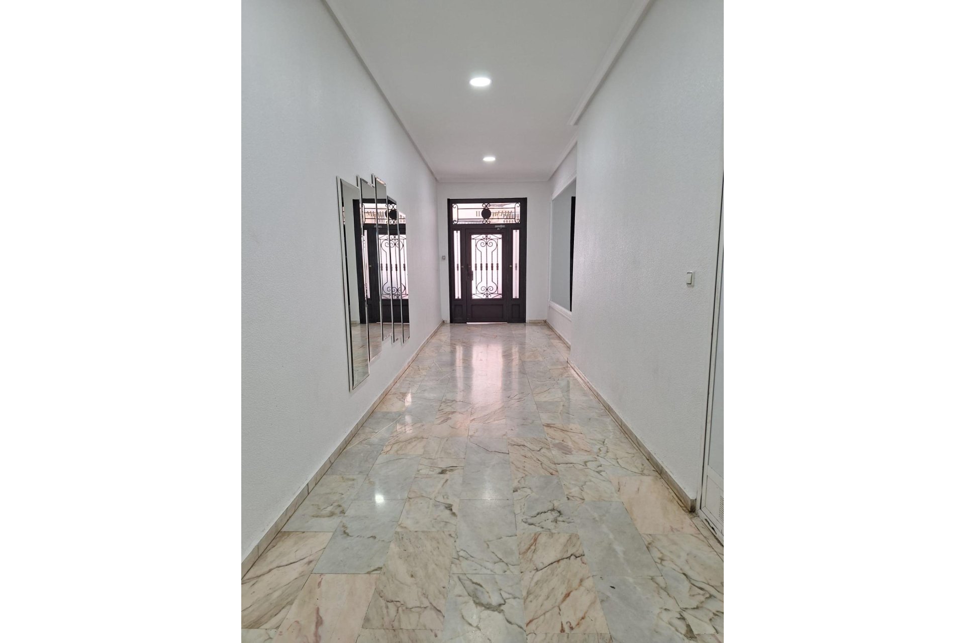 Wiederverkauf - Wohnung -
Torrevieja - Playa del Cura