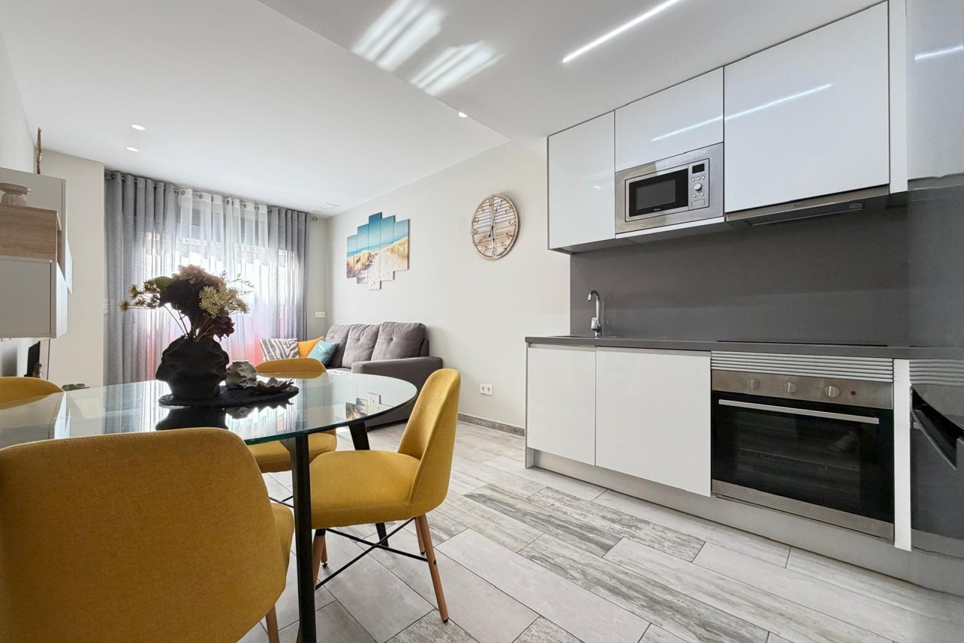 Wiederverkauf - Wohnung -
Torrevieja - Playa del Cura