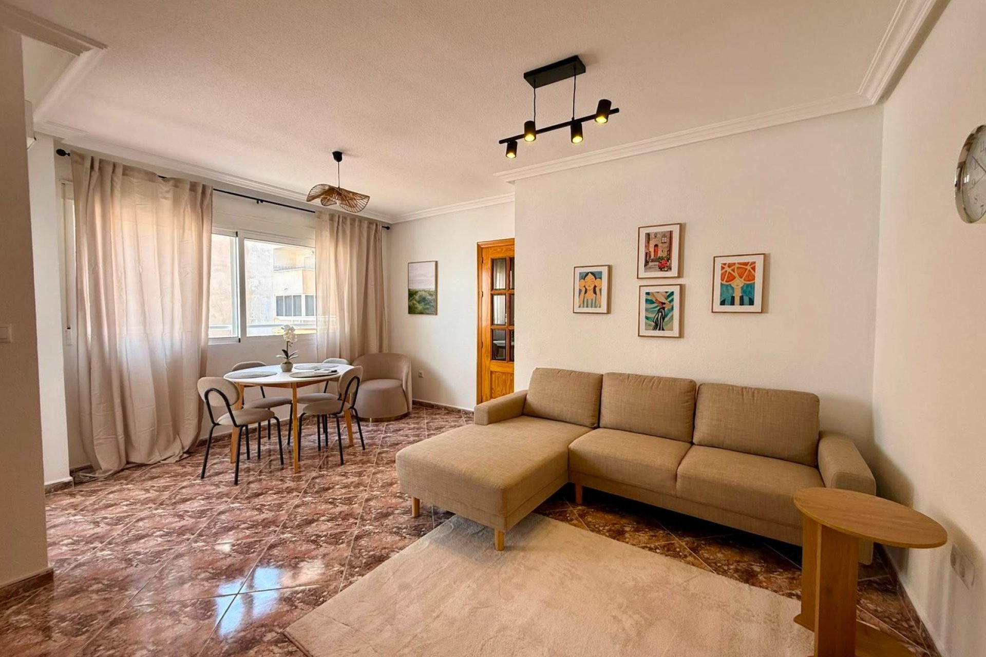Wiederverkauf - Wohnung -
Torrevieja - Playa del Cura