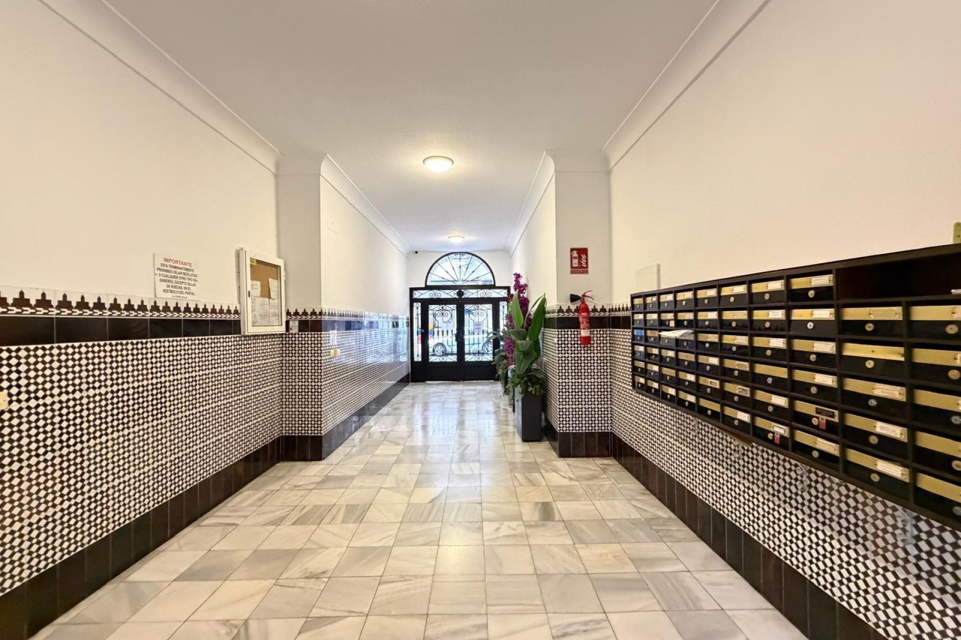 Wiederverkauf - Wohnung -
Torrevieja - Playa del Cura