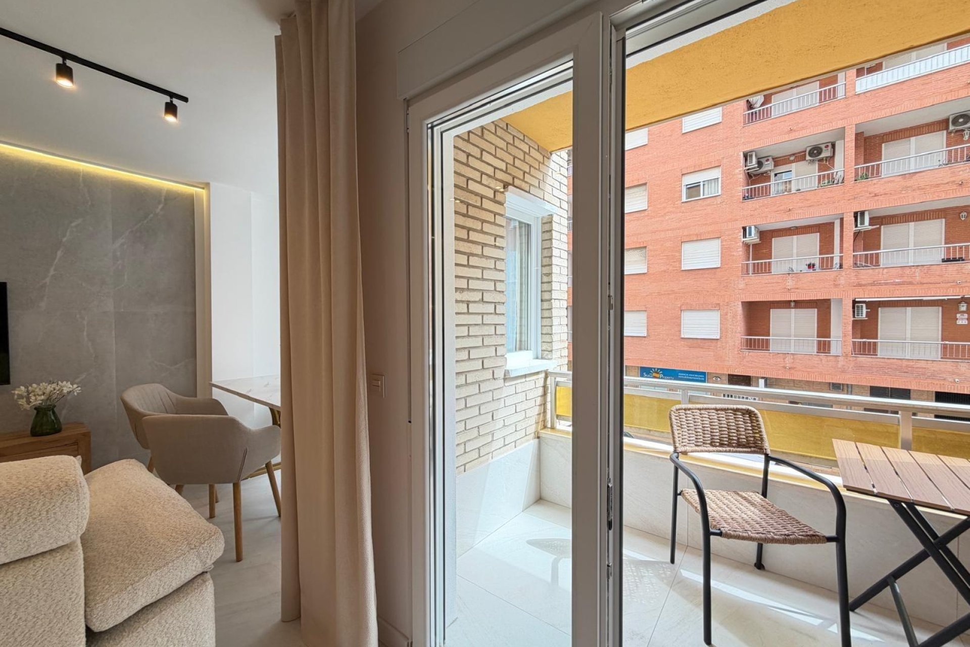 Wiederverkauf - Wohnung -
Torrevieja - Playa del Cura