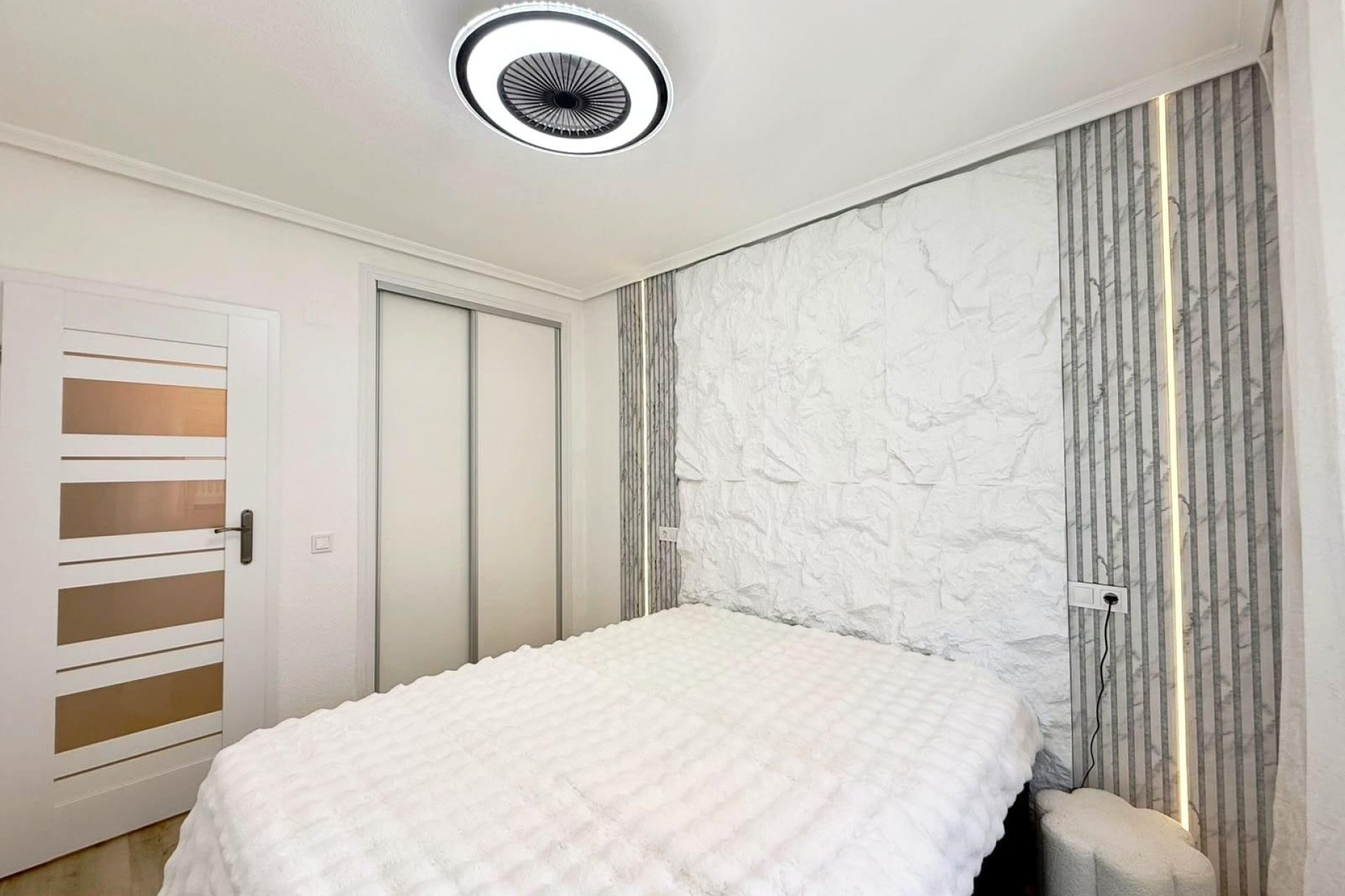 Wiederverkauf - Wohnung -
Torrevieja - Playa del Cura