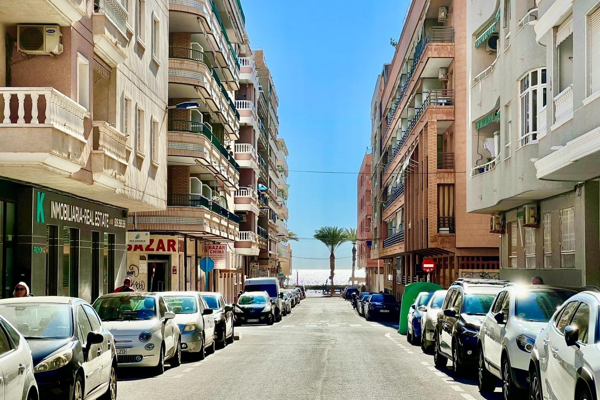 Wiederverkauf - Wohnung -
Torrevieja - Playa del Cura