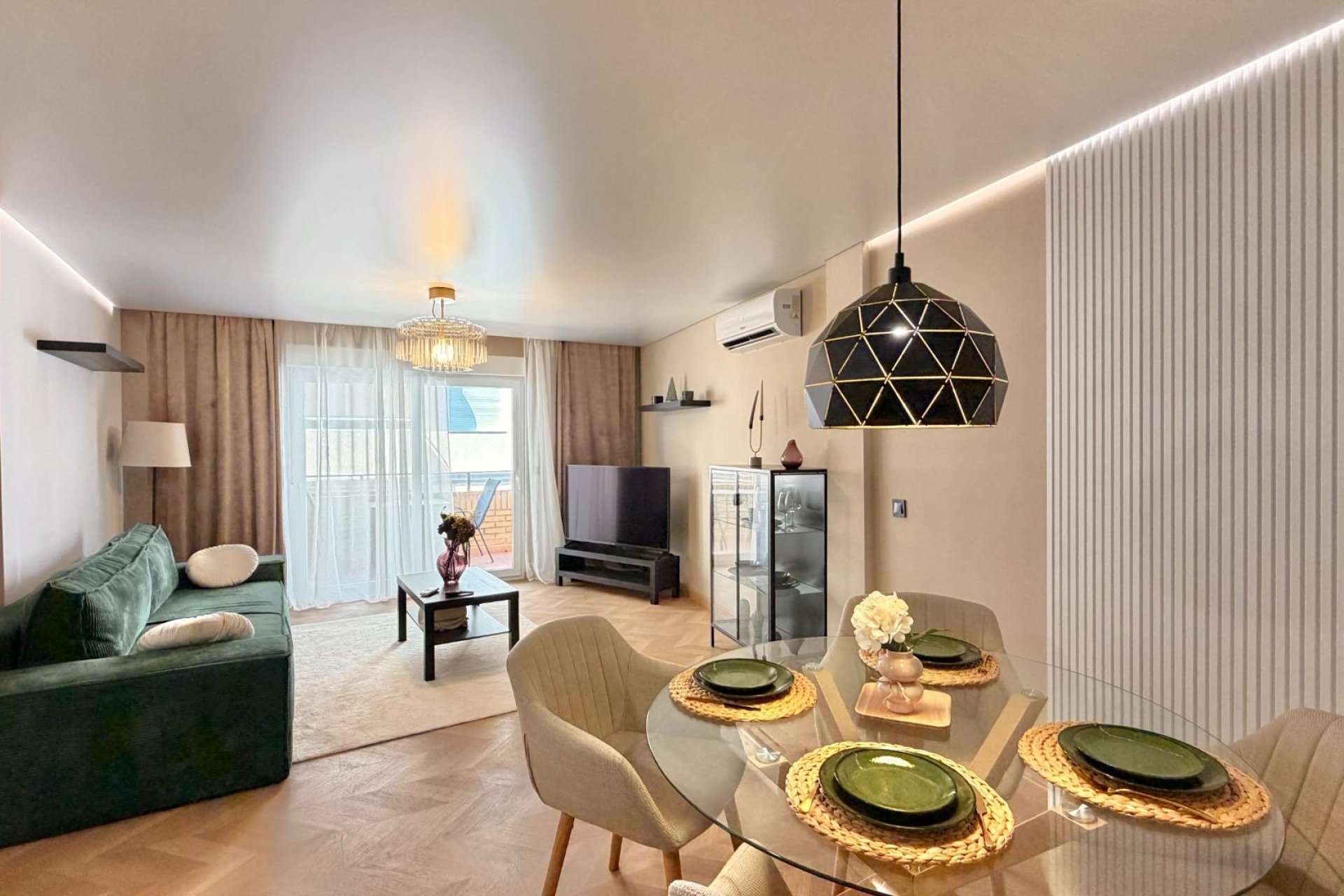 Wiederverkauf - Wohnung -
Torrevieja - Playa del Cura