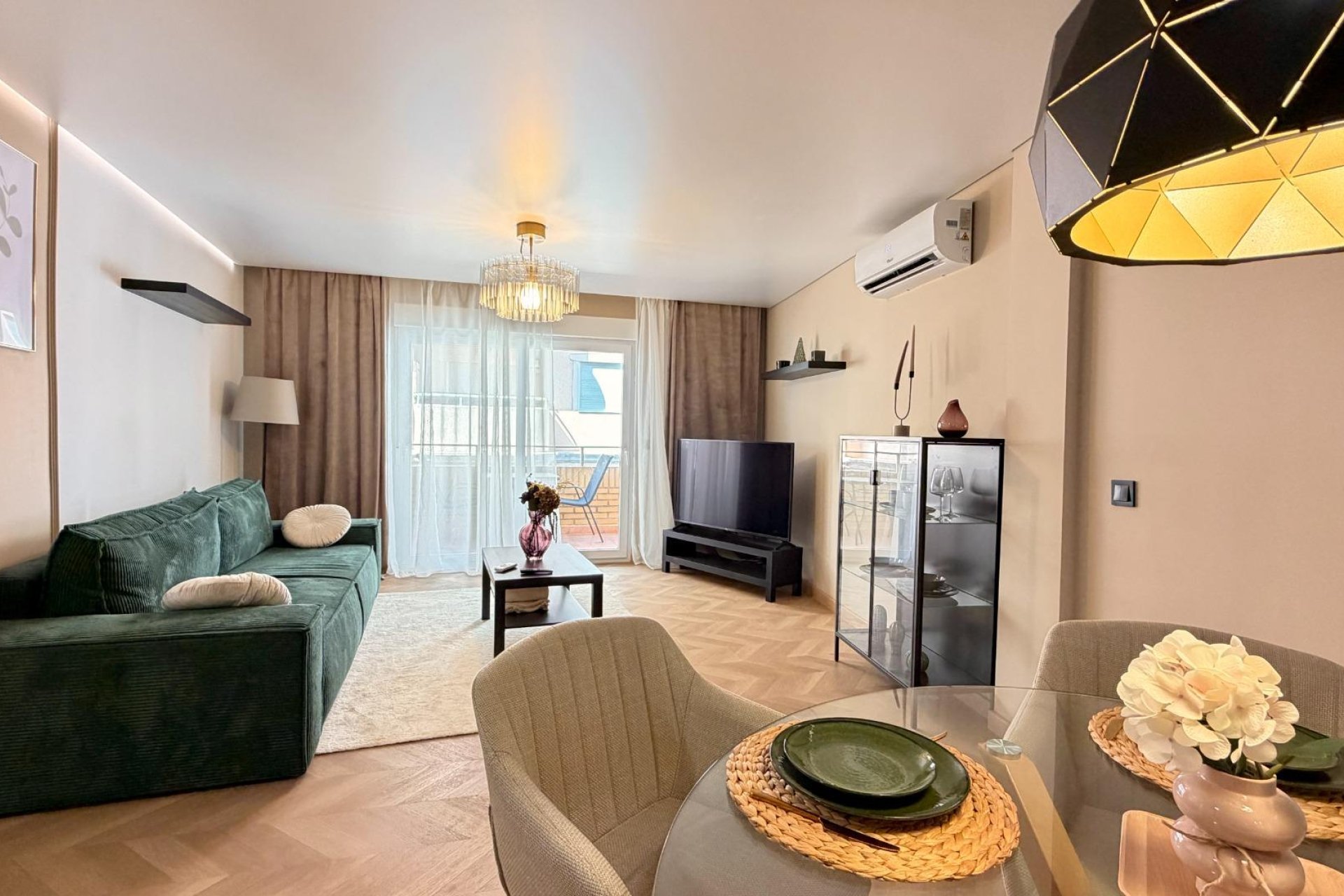 Wiederverkauf - Wohnung -
Torrevieja - Playa del Cura