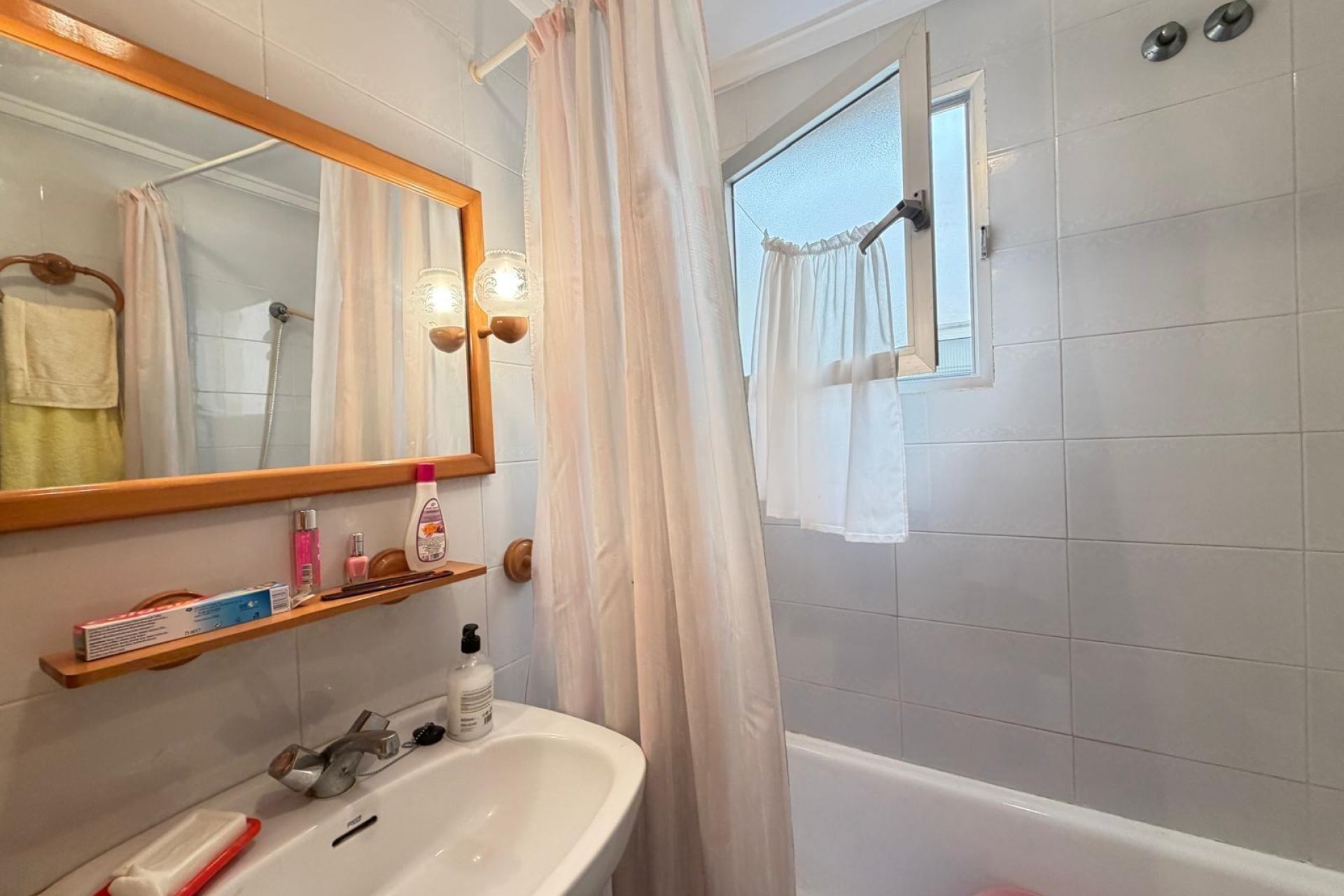Wiederverkauf - Wohnung -
Torrevieja - Playa del Cura