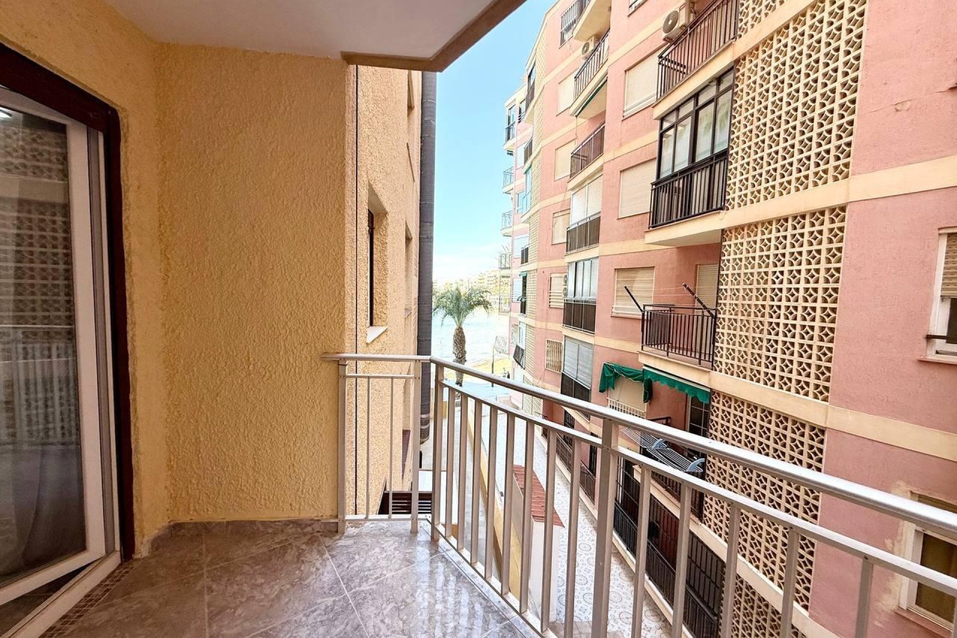Wiederverkauf - Wohnung -
Torrevieja - Playa del Cura