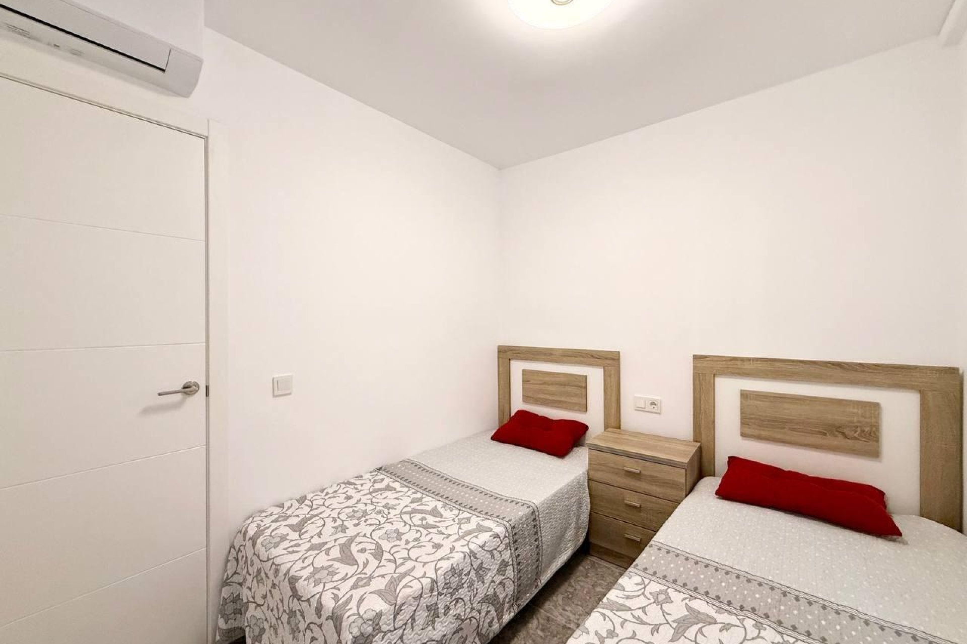 Wiederverkauf - Wohnung -
Torrevieja - Playa del Cura