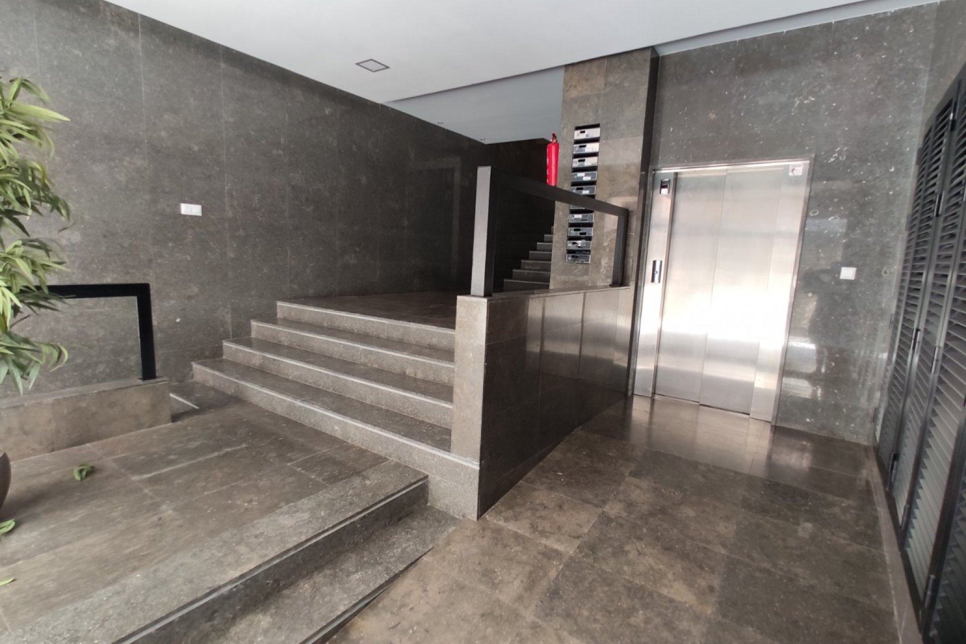 Wiederverkauf - Wohnung -
Torrevieja - Puerto