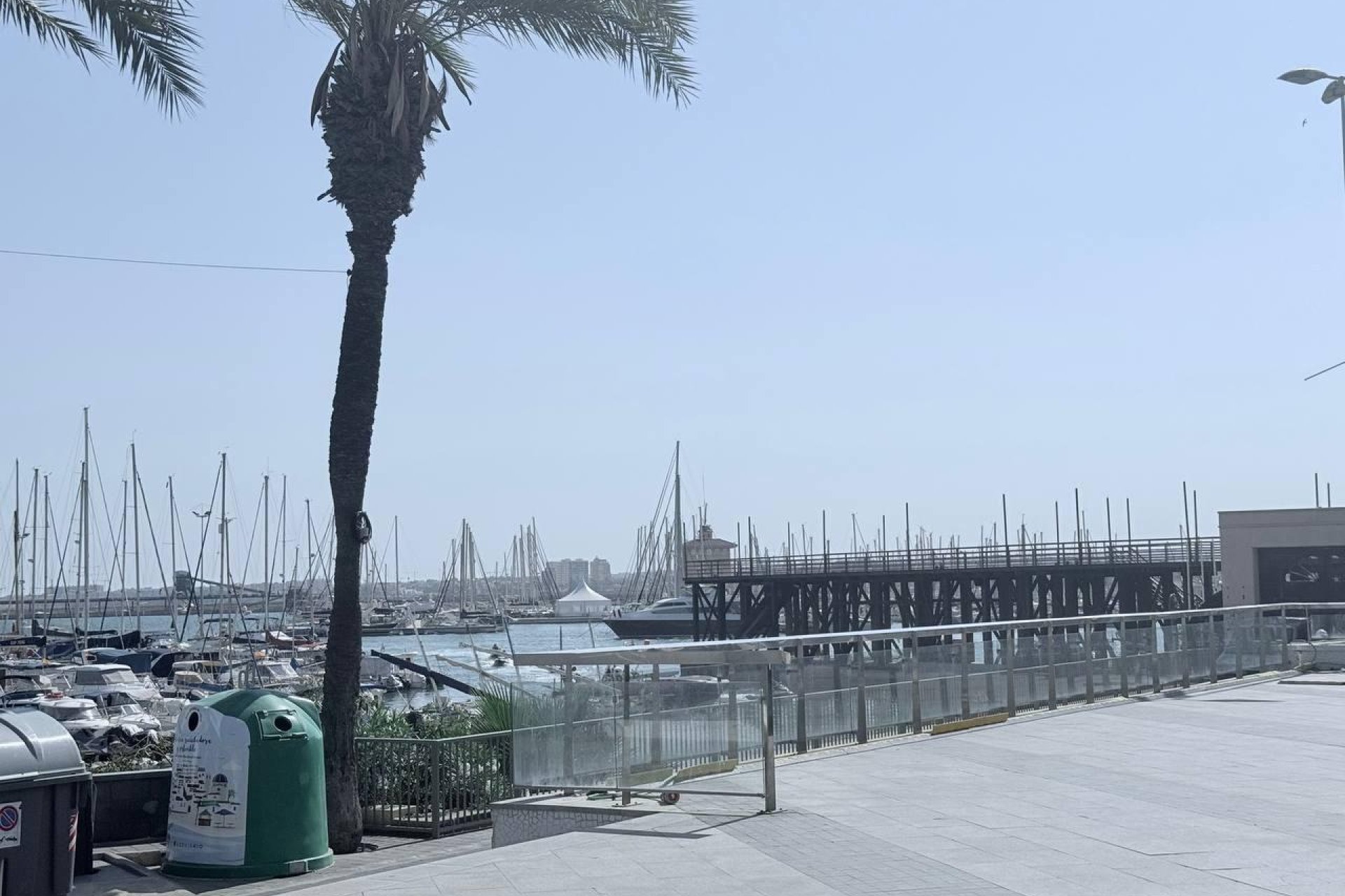 Wiederverkauf - Wohnung -
Torrevieja - Puerto