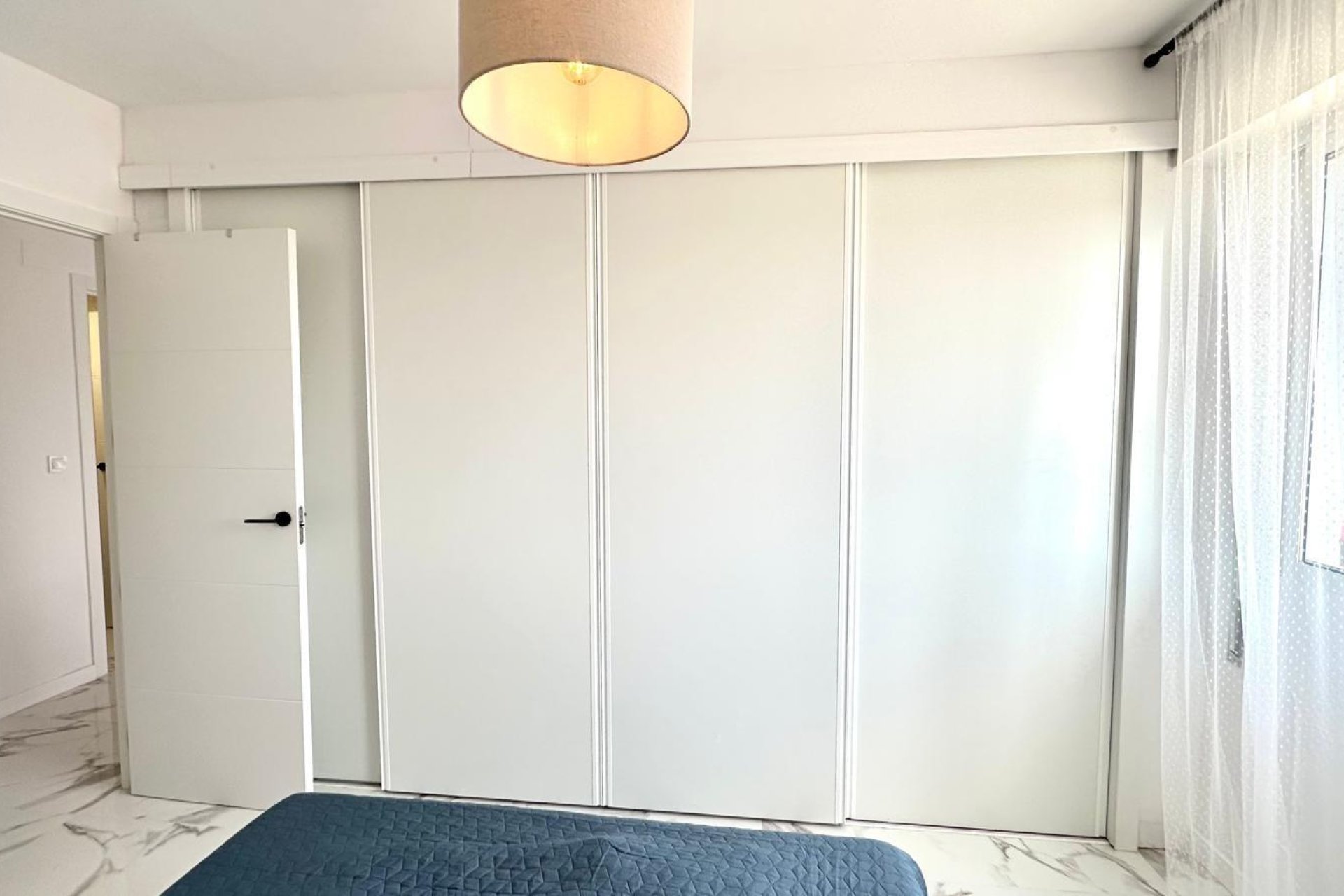 Wiederverkauf - Wohnung -
Torrevieja - Punta Prima