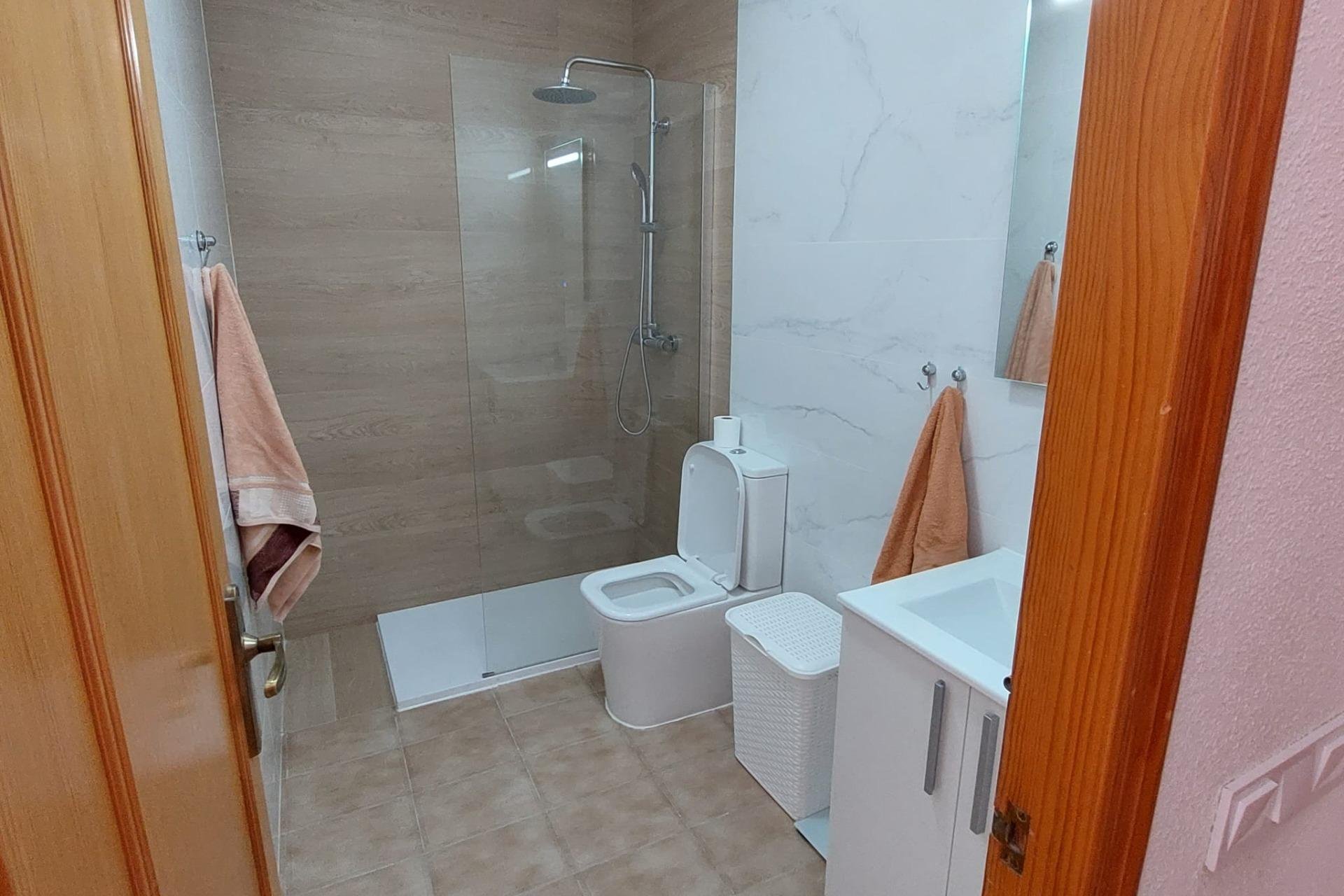 Wiederverkauf - Wohnung -
Torrevieja - Punta Prima