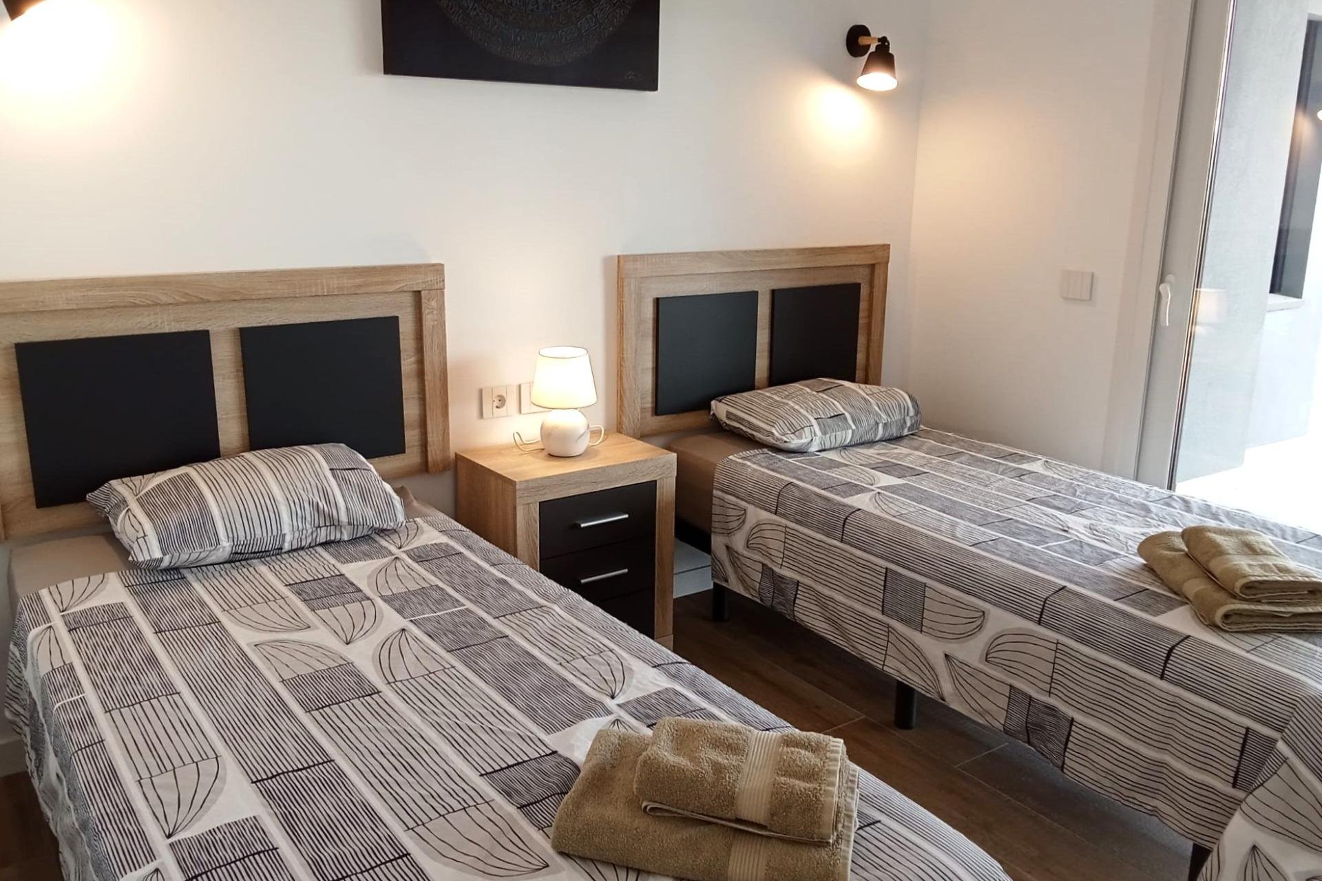 Wiederverkauf - Wohnung -
Torrevieja - Punta Prima