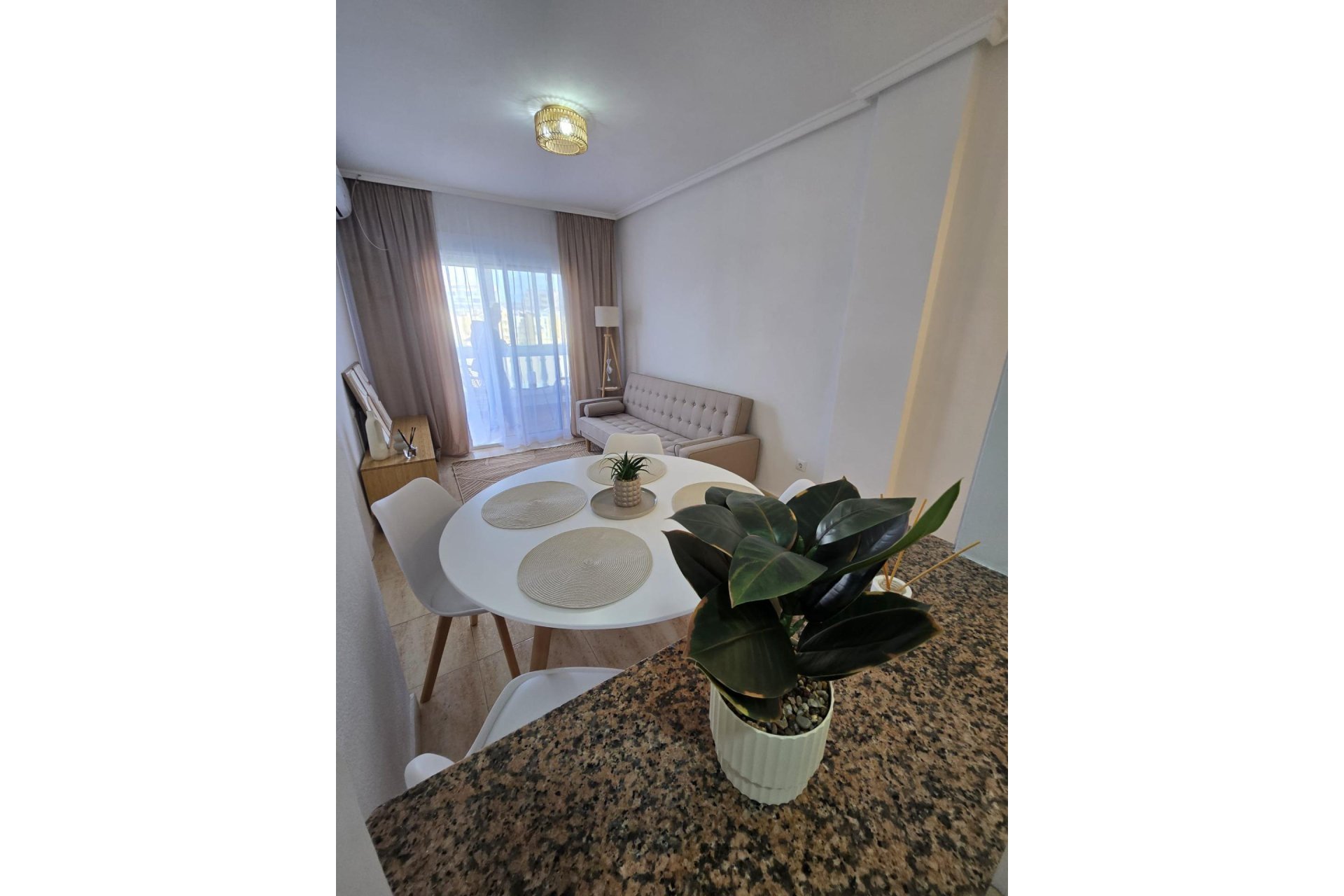 Wiederverkauf - Wohnung -
Torrevieja - Torreblanca