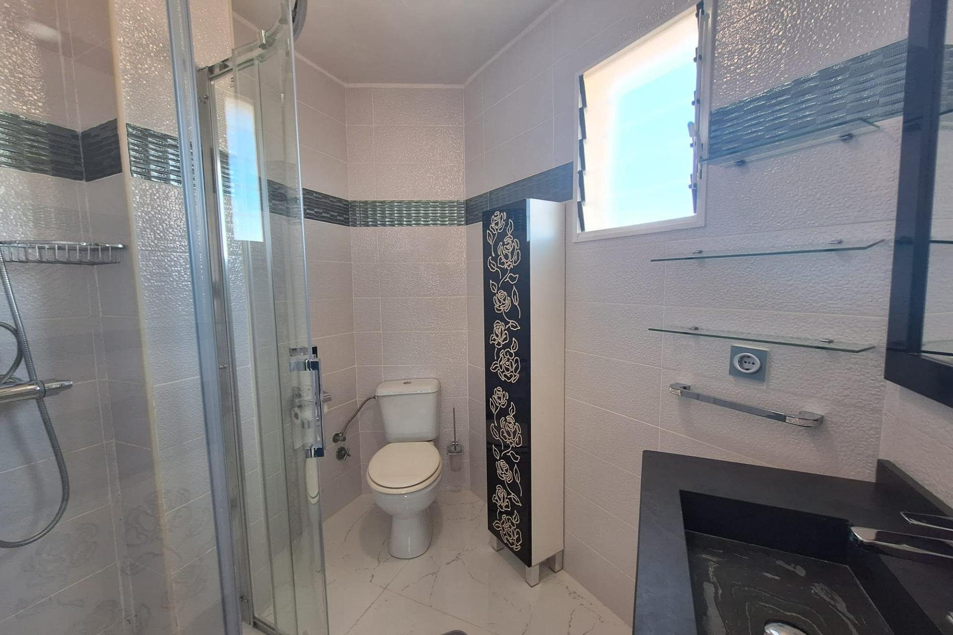 Wiederverkauf - Wohnung -
Torrevieja - Torrejón