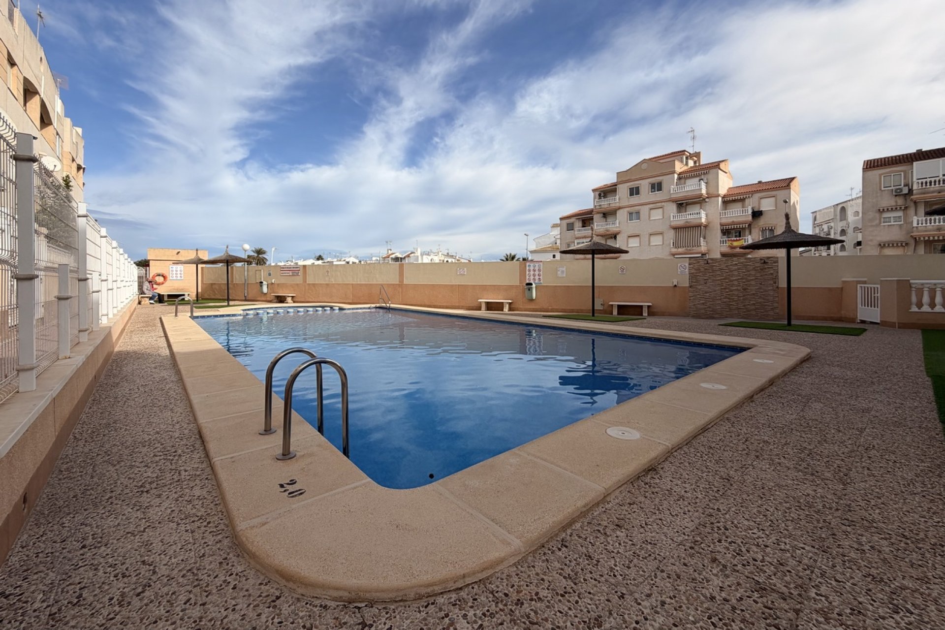 Wiederverkauf - Wohnung -
Torrevieja - Urb. Calas Blancas III