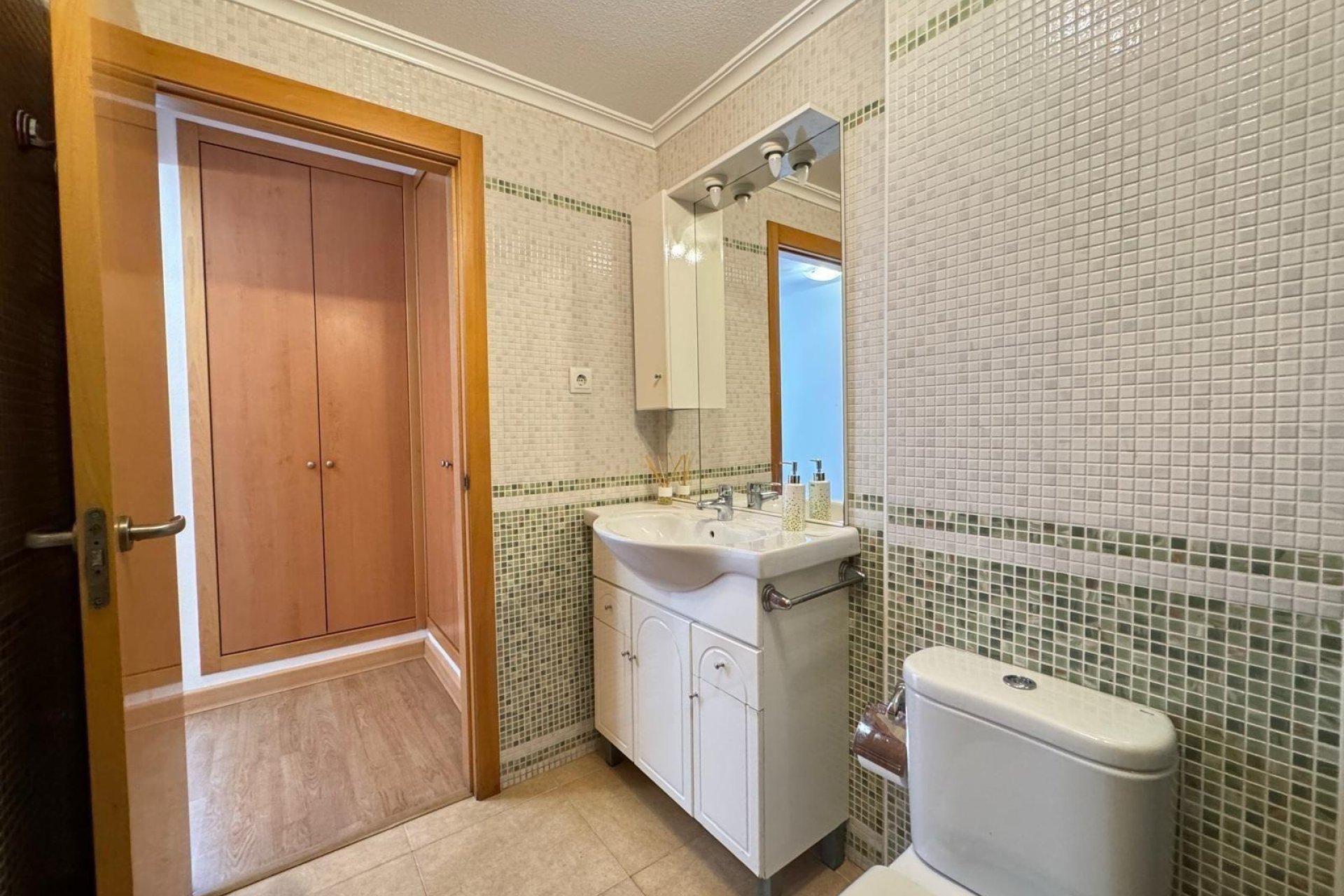 Wiederverkauf - Wohnung -
Torrevieja