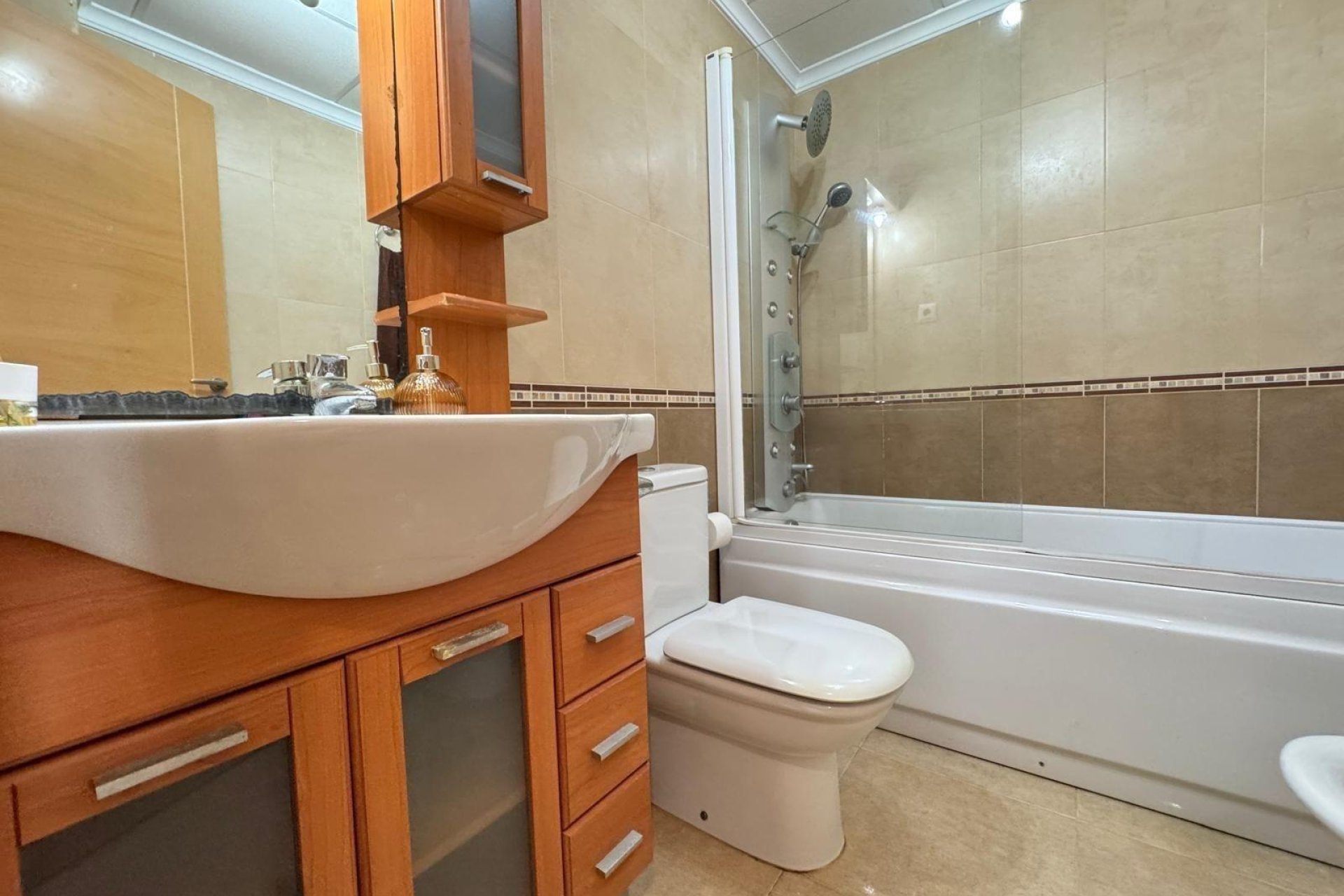 Wiederverkauf - Wohnung -
Torrevieja