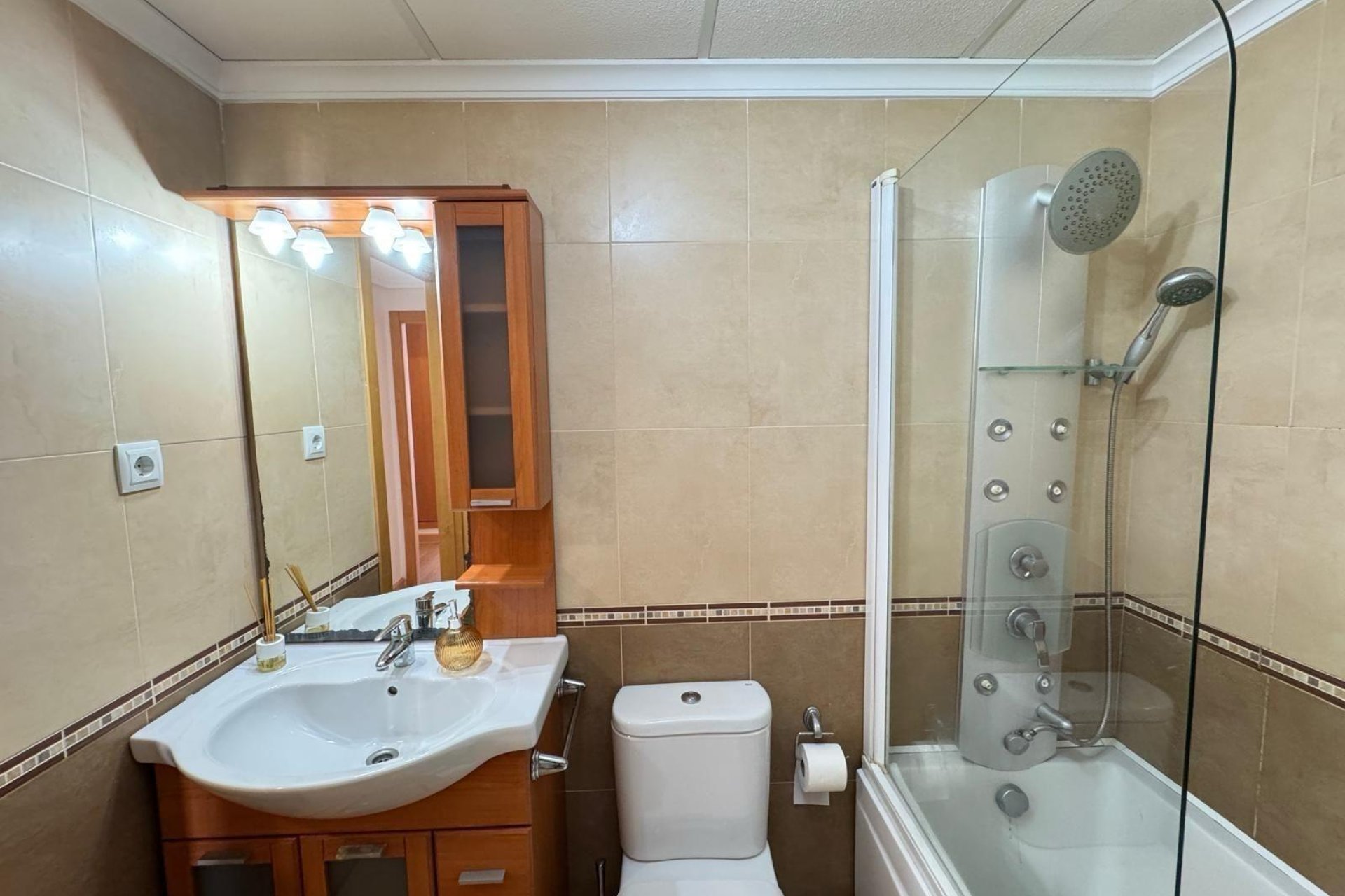 Wiederverkauf - Wohnung -
Torrevieja