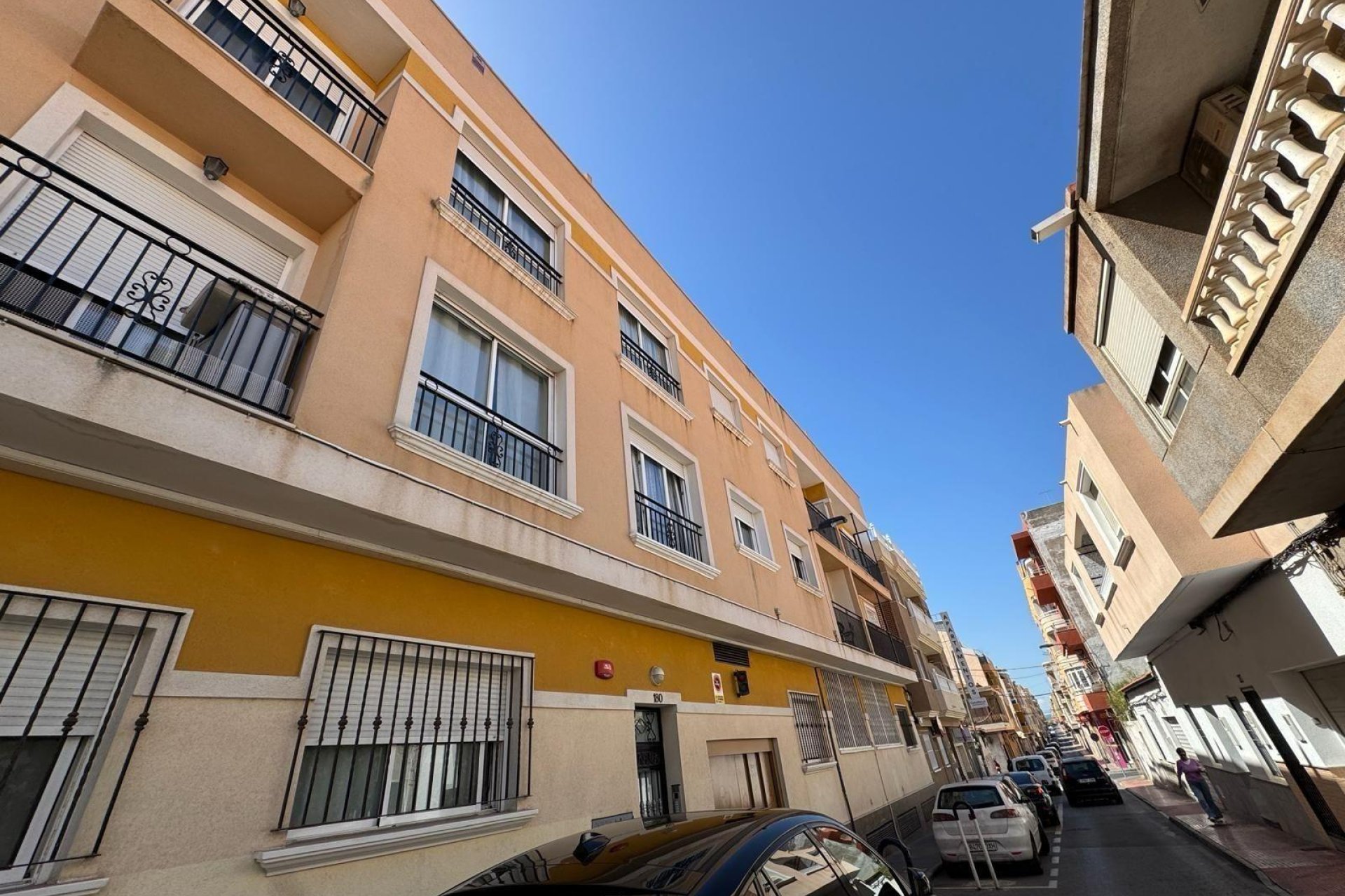 Wiederverkauf - Wohnung -
Torrevieja